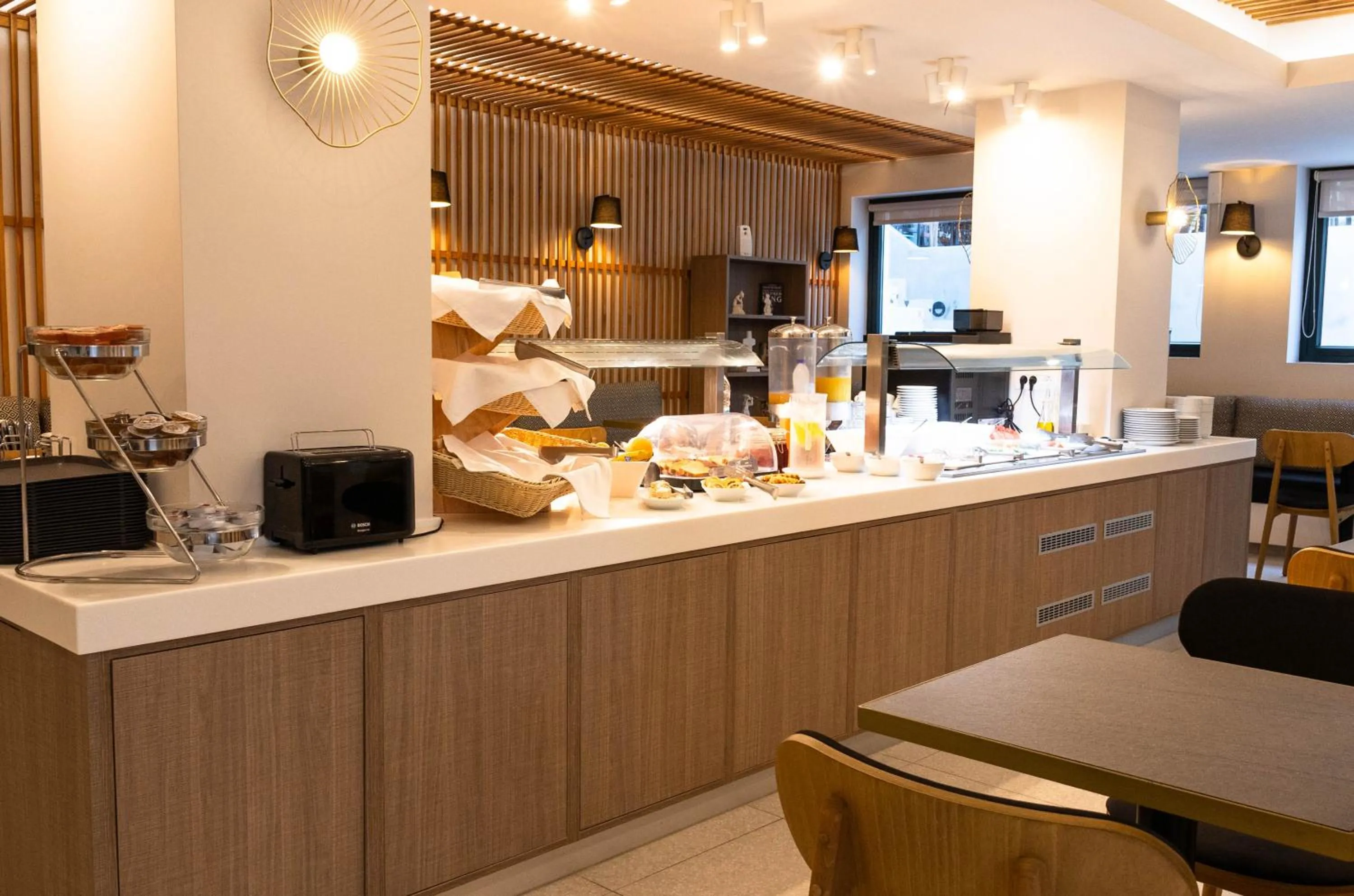 Breakfast in Sellada Beach