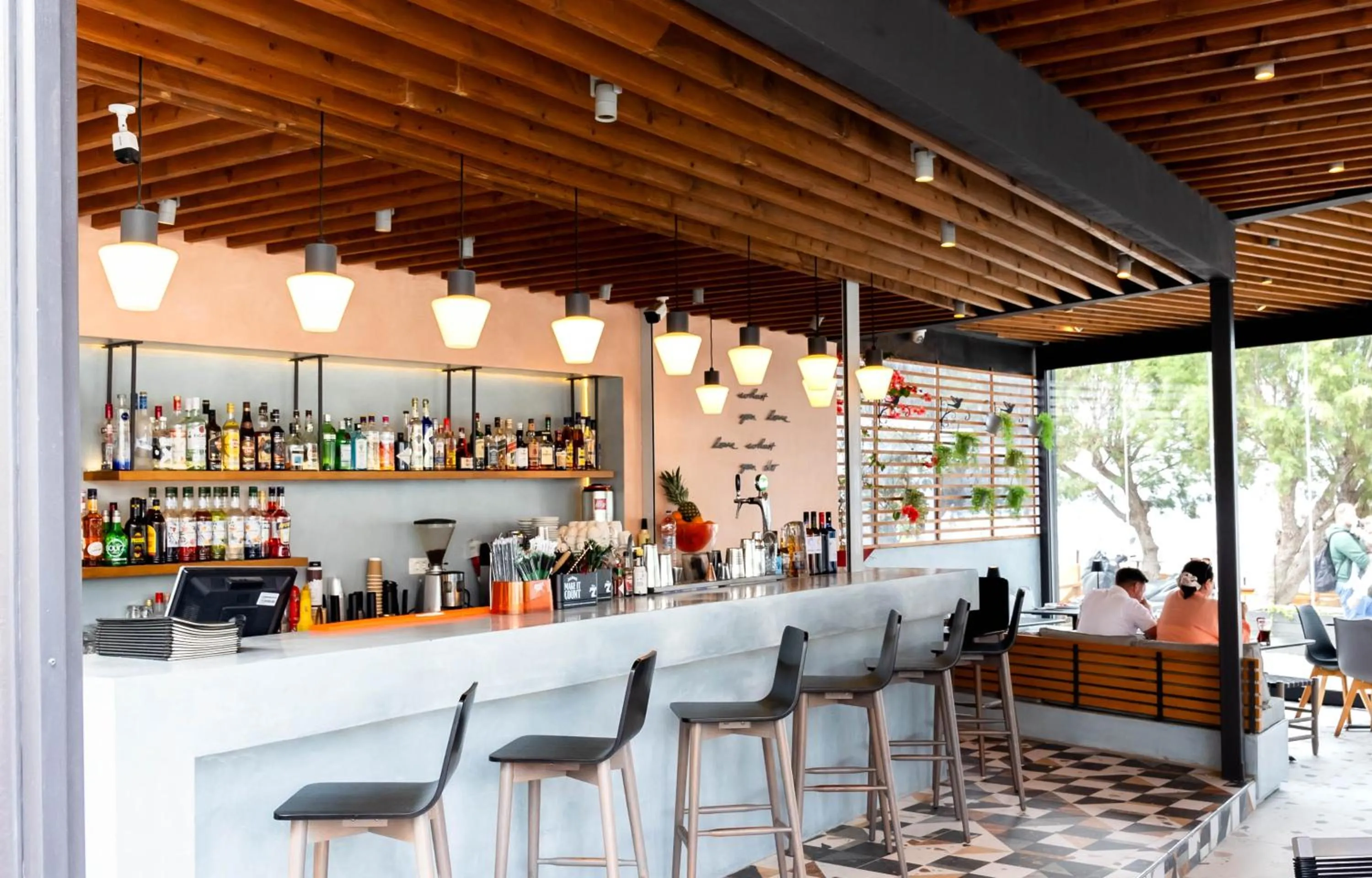 Lounge or bar in Sellada Beach