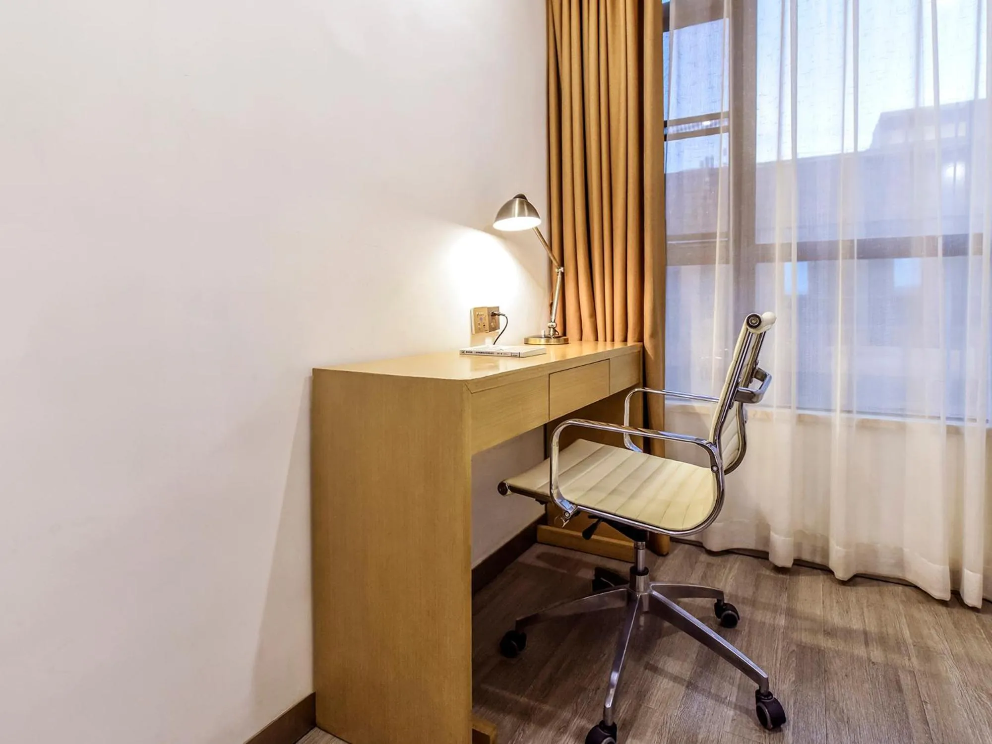 hair dresser in Guangzhou Huihe Hotel