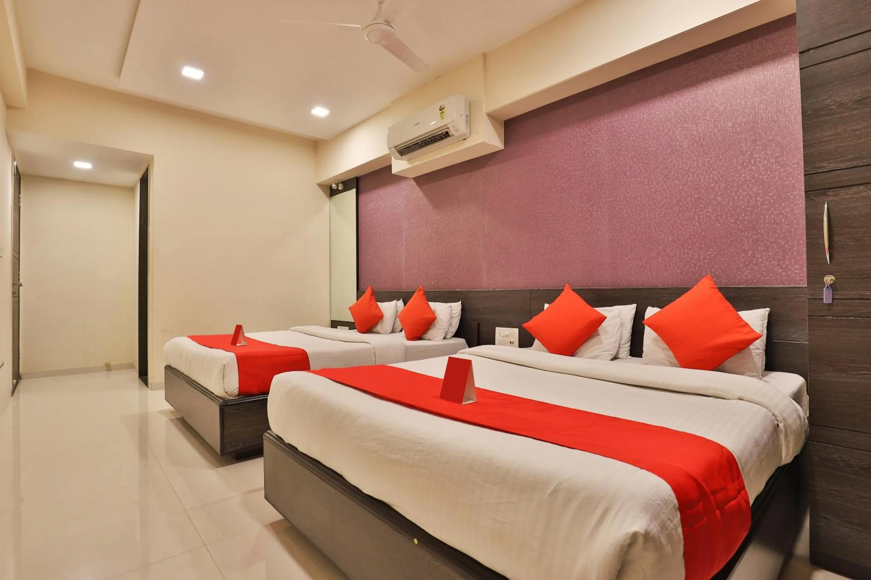 Bedroom, Bed in Hotel Royal Rituals