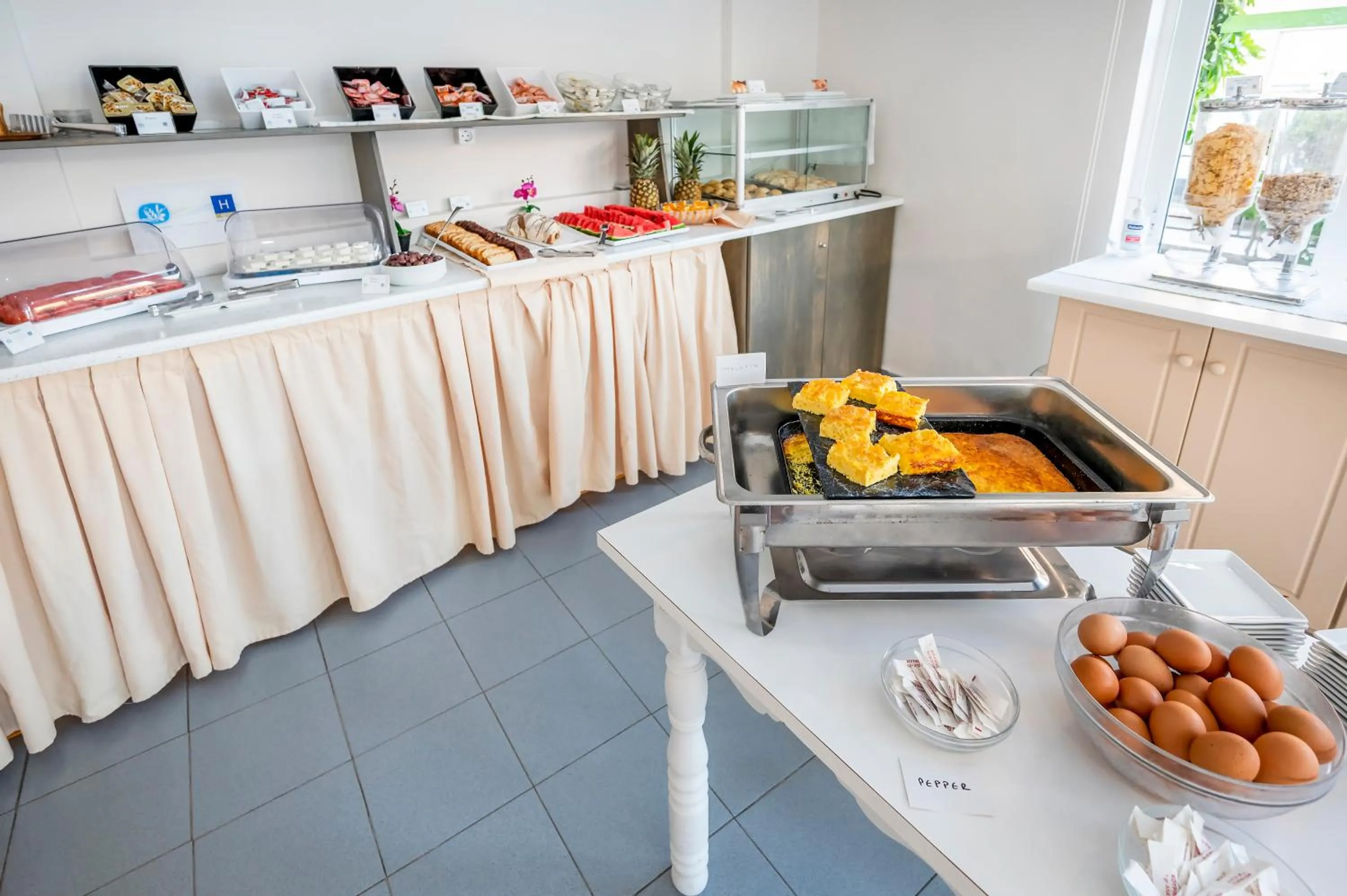 Buffet breakfast in Hotel Koala