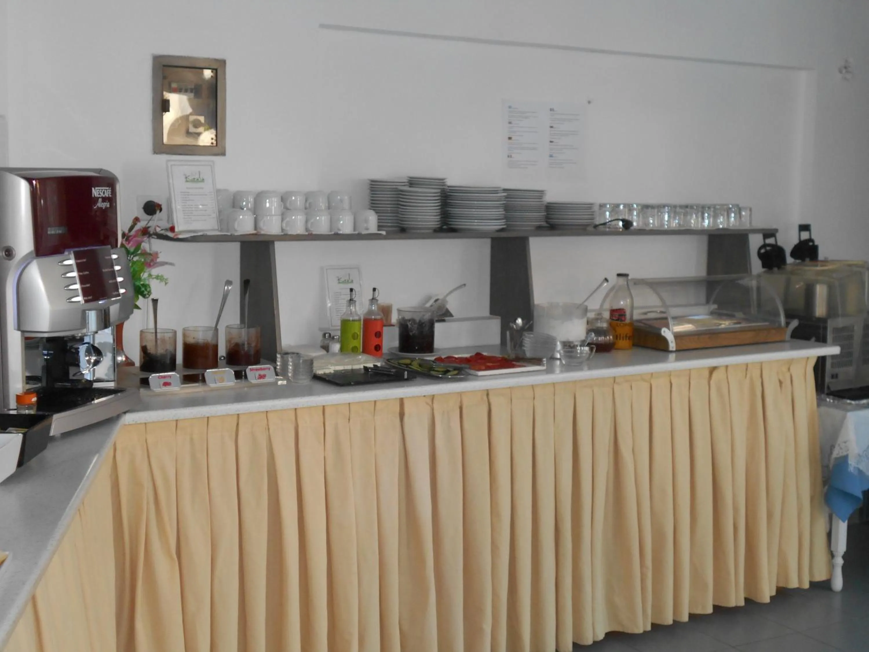 Restaurant/places to eat in Hotel Koala