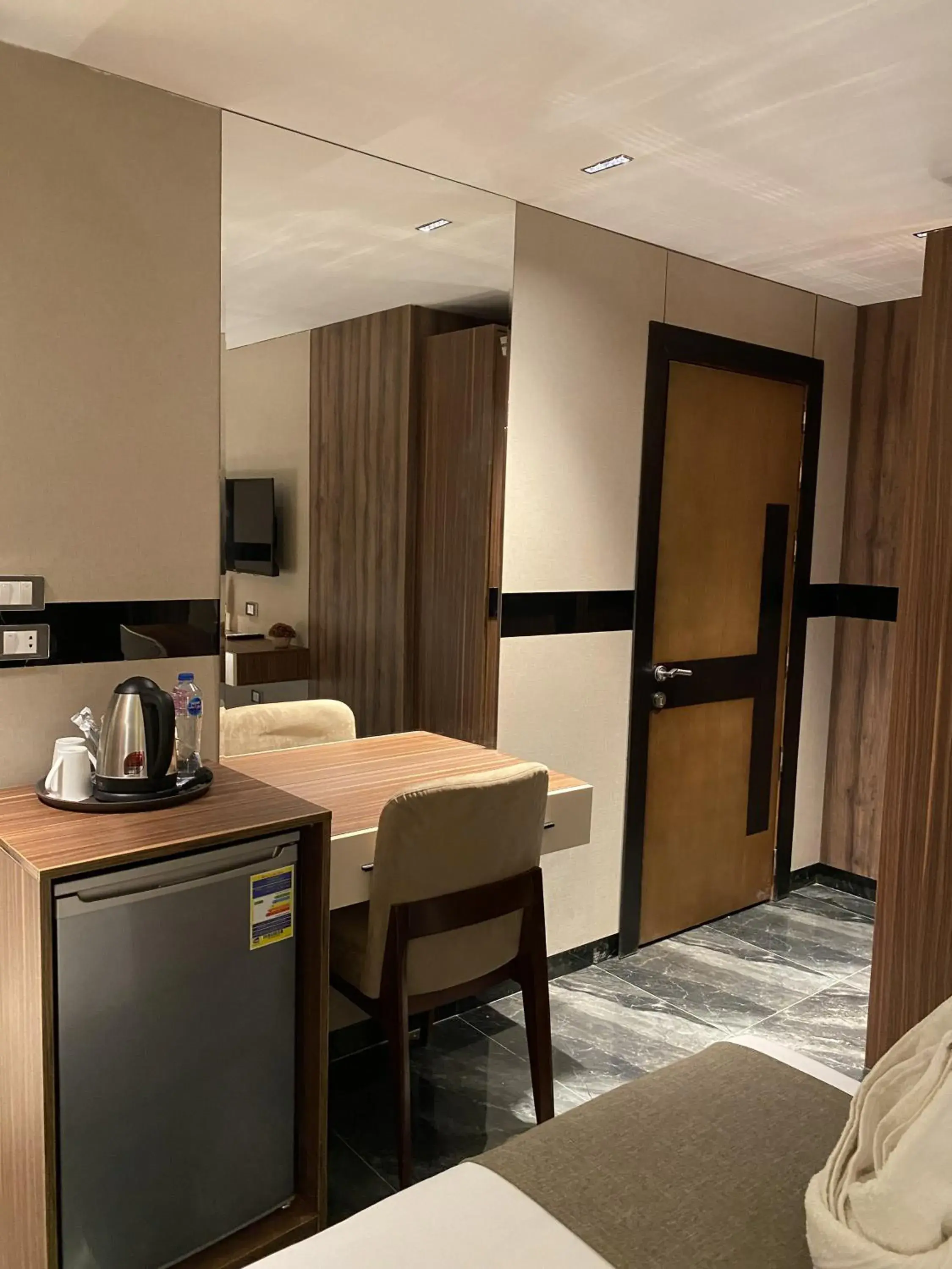 Deluxe Double Room in The View Delta Hotel Deluxe Double Room in The View Delta Hotel