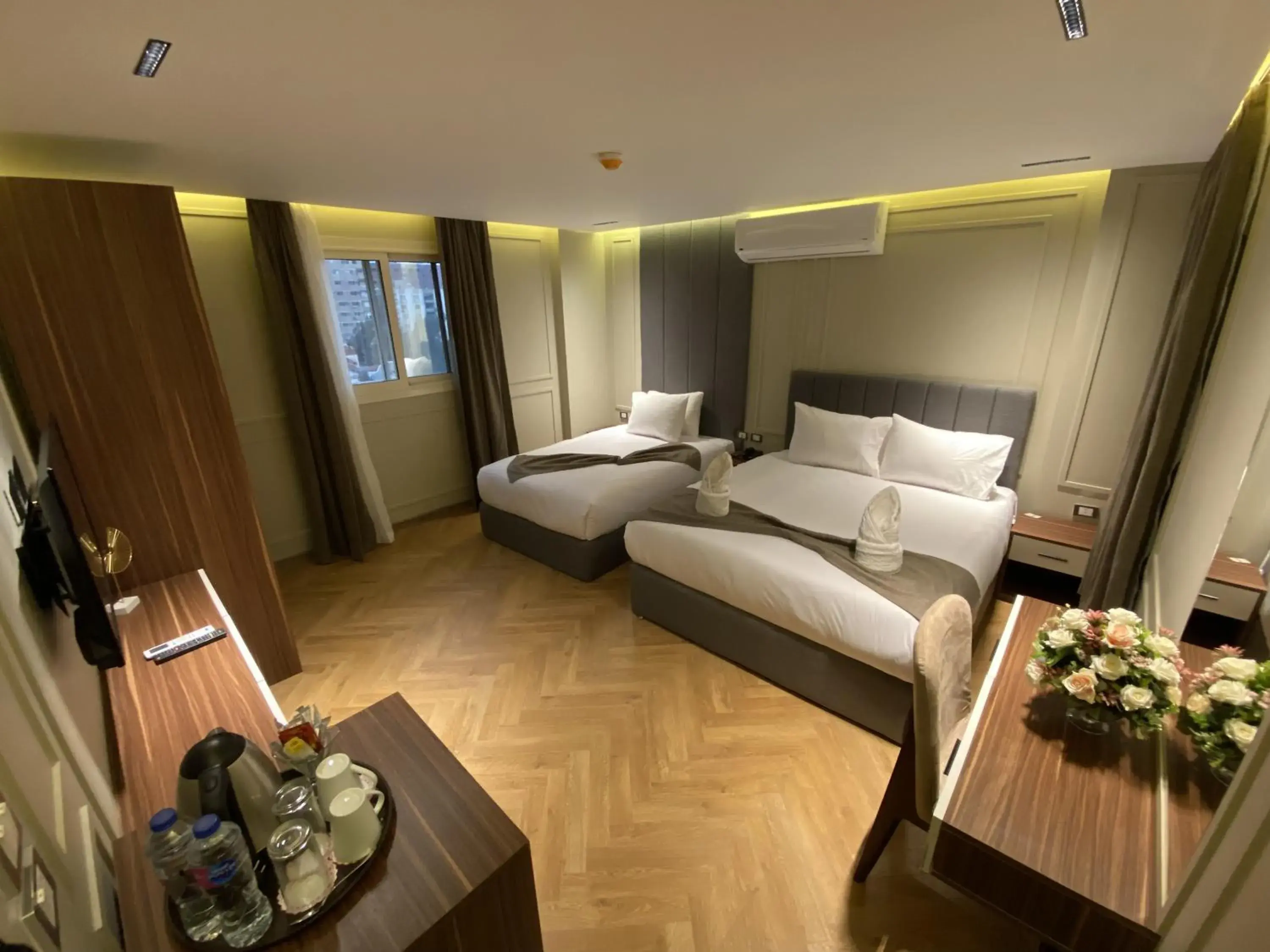 Triple Room with City View - single occupancy in The View Delta Hotel Triple Room with City View - single occupancy in The View Delta Hotel