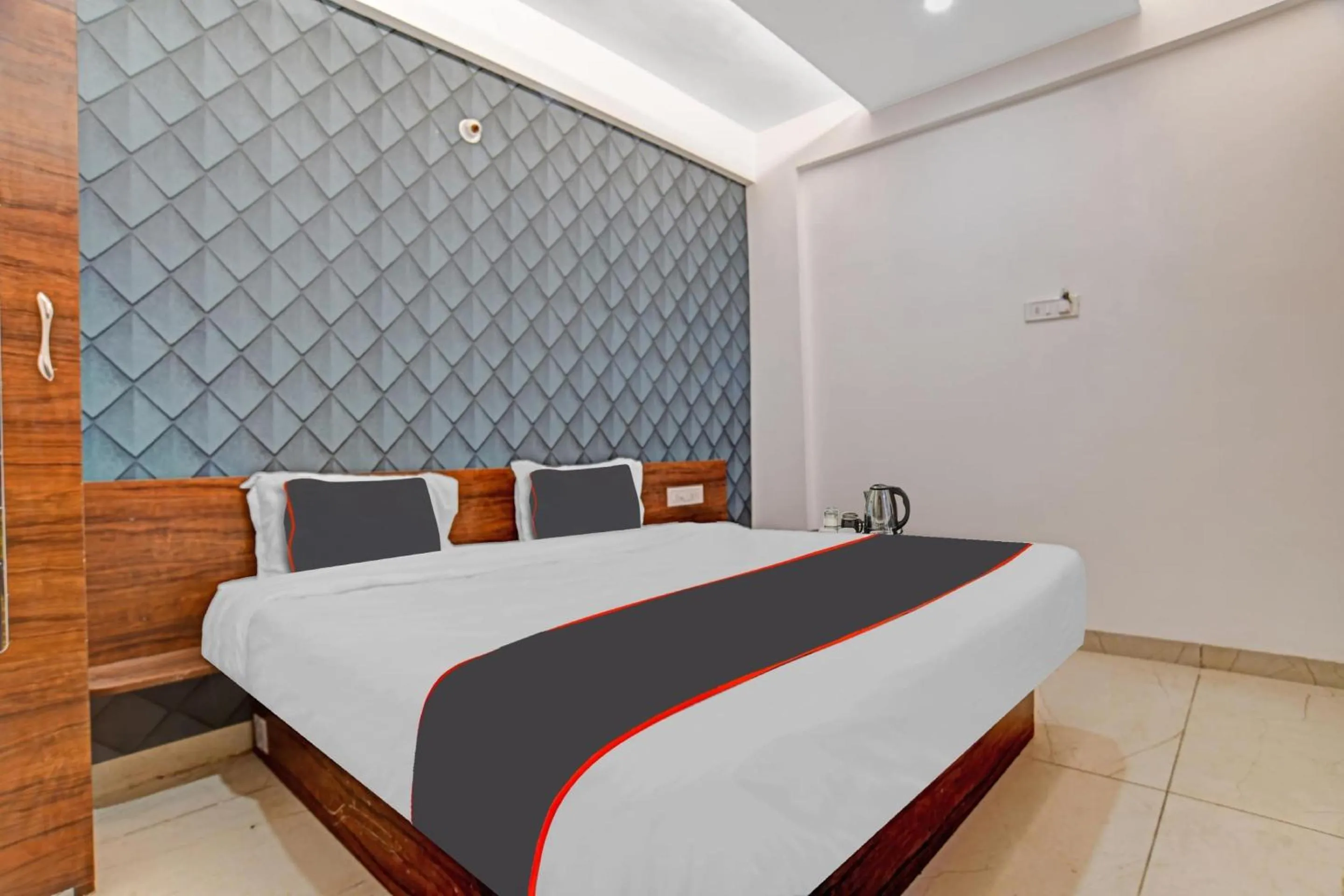 Bedroom, Bed in Hotel O A2 Hotel Classic