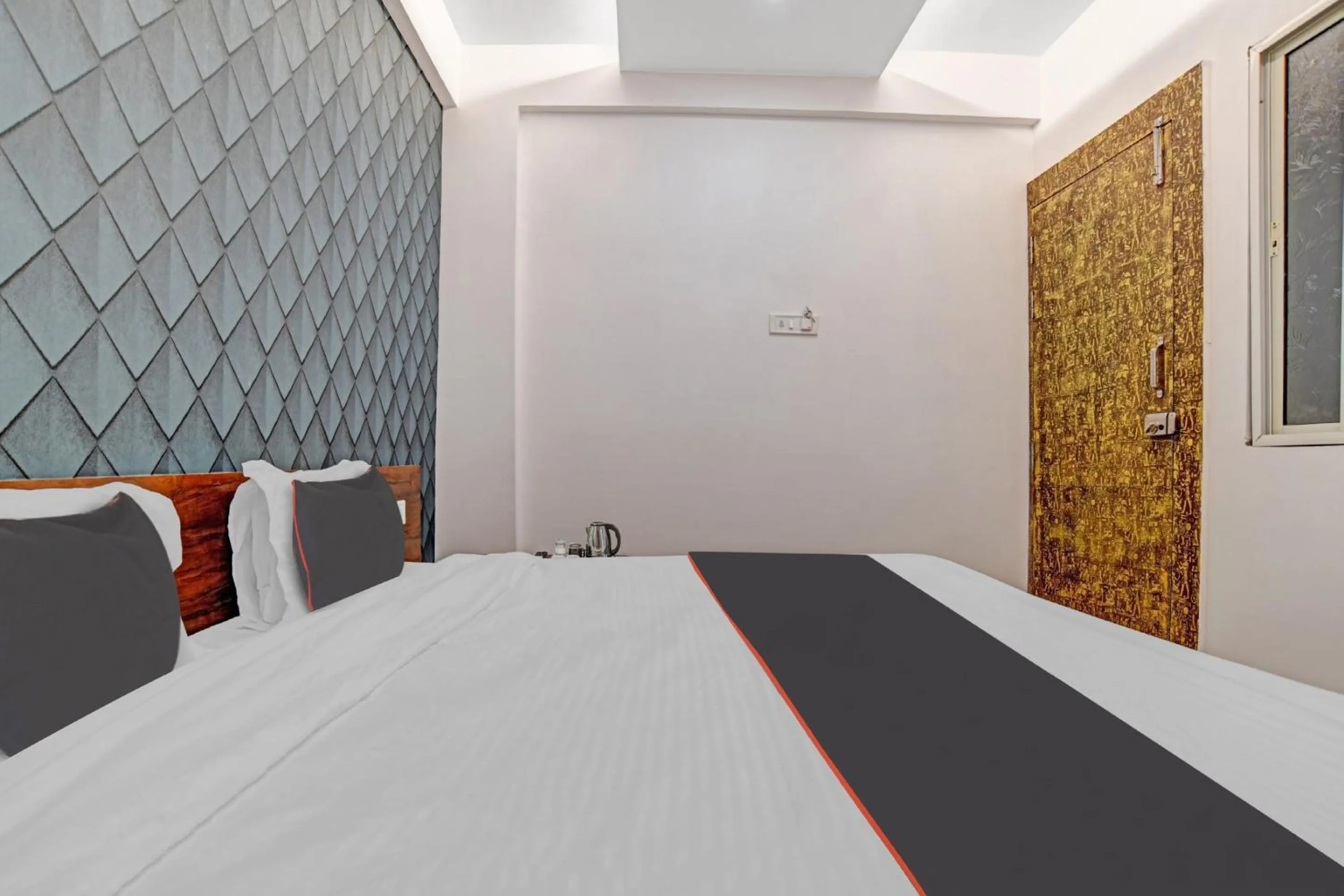 Bedroom, Bed in Hotel O A2 Hotel Classic