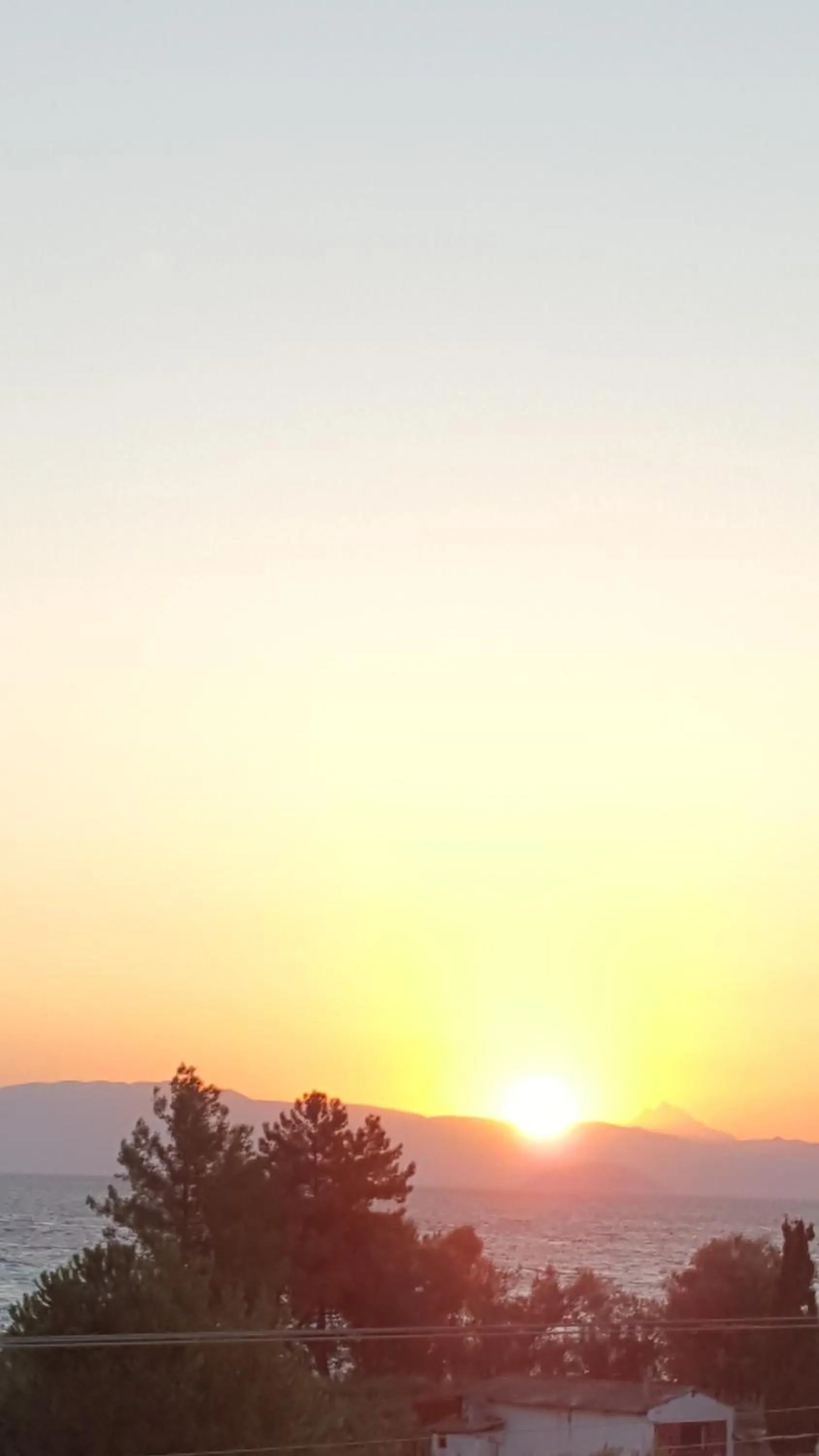 Sunrise in SUN RESIDENCE Exclusive Seaside Suites