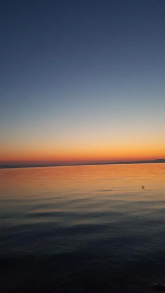 SUN RESIDENCE Exclusive Seaside Suites