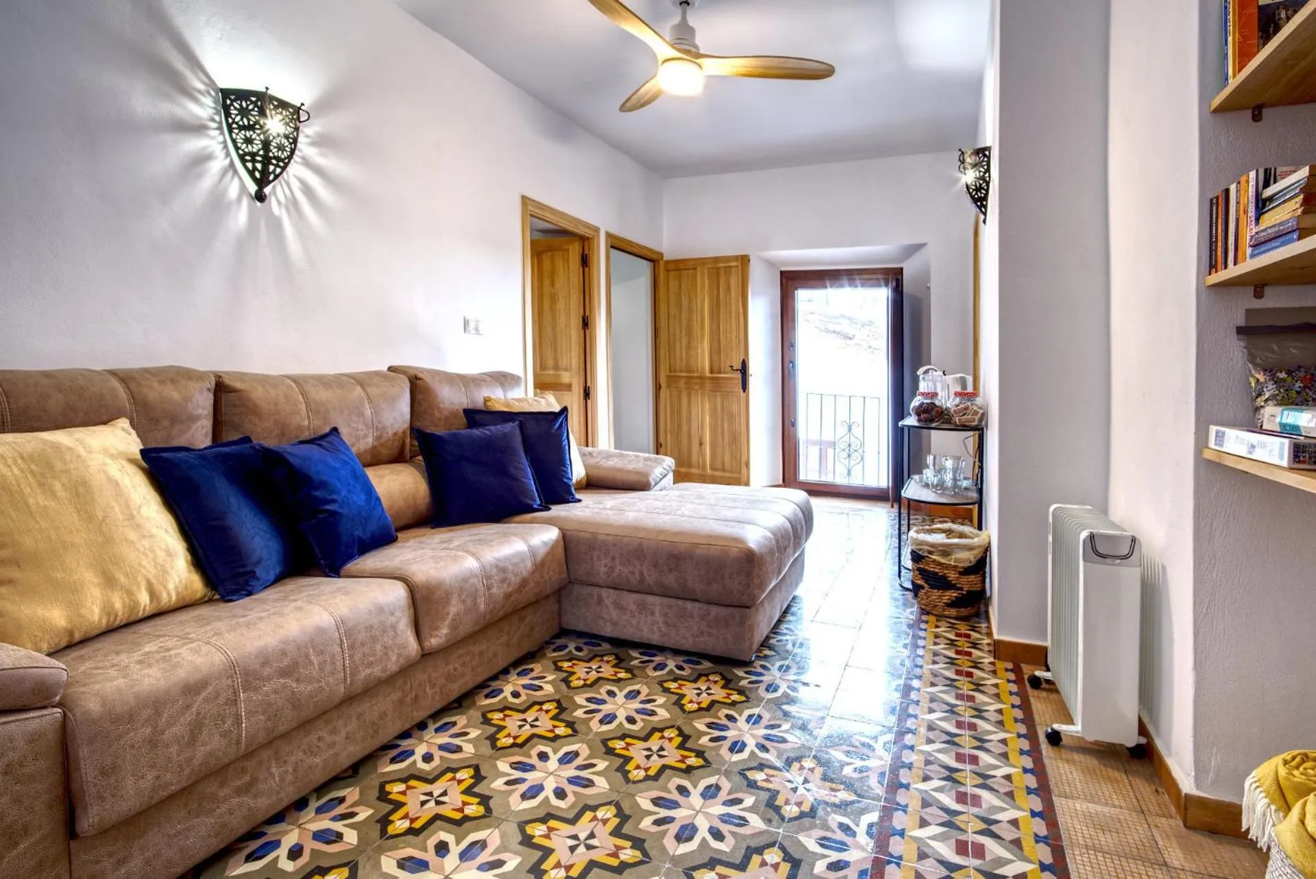 Living room, Seating Area in La Vieja Botica