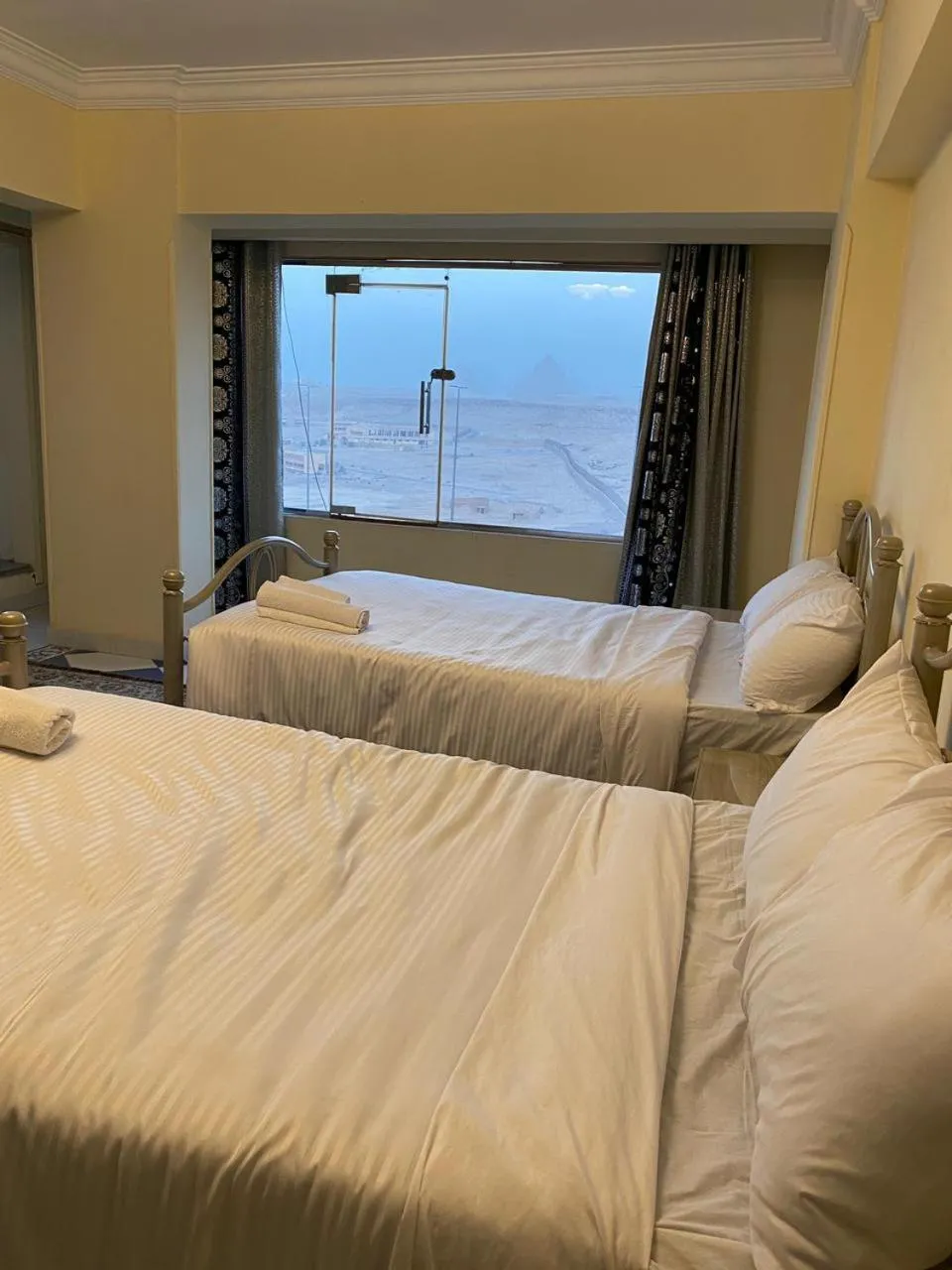 Bedroom, Bed in Pyramita Hotel