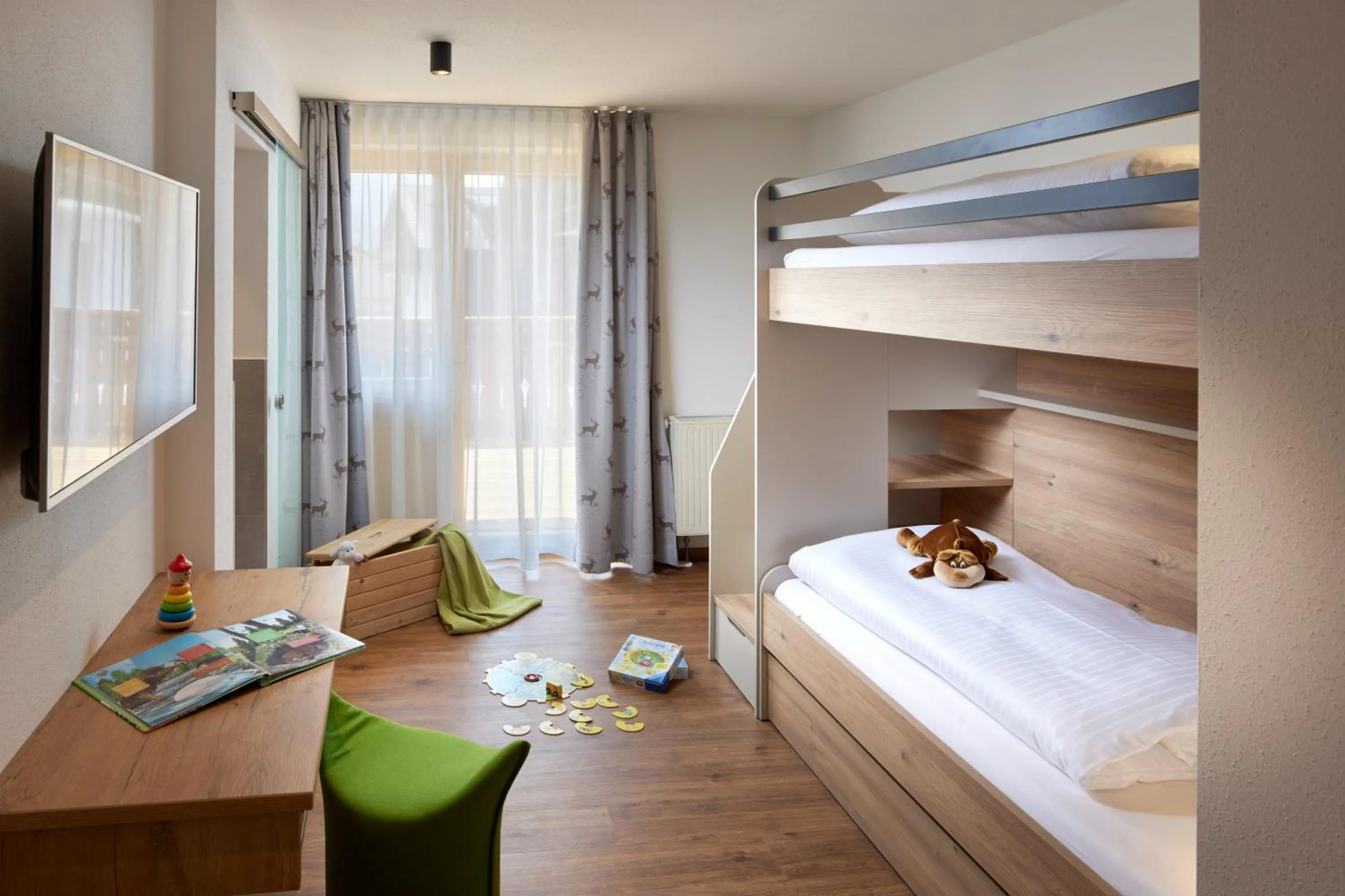 Bedroom, Bed in Maximilian Appartements