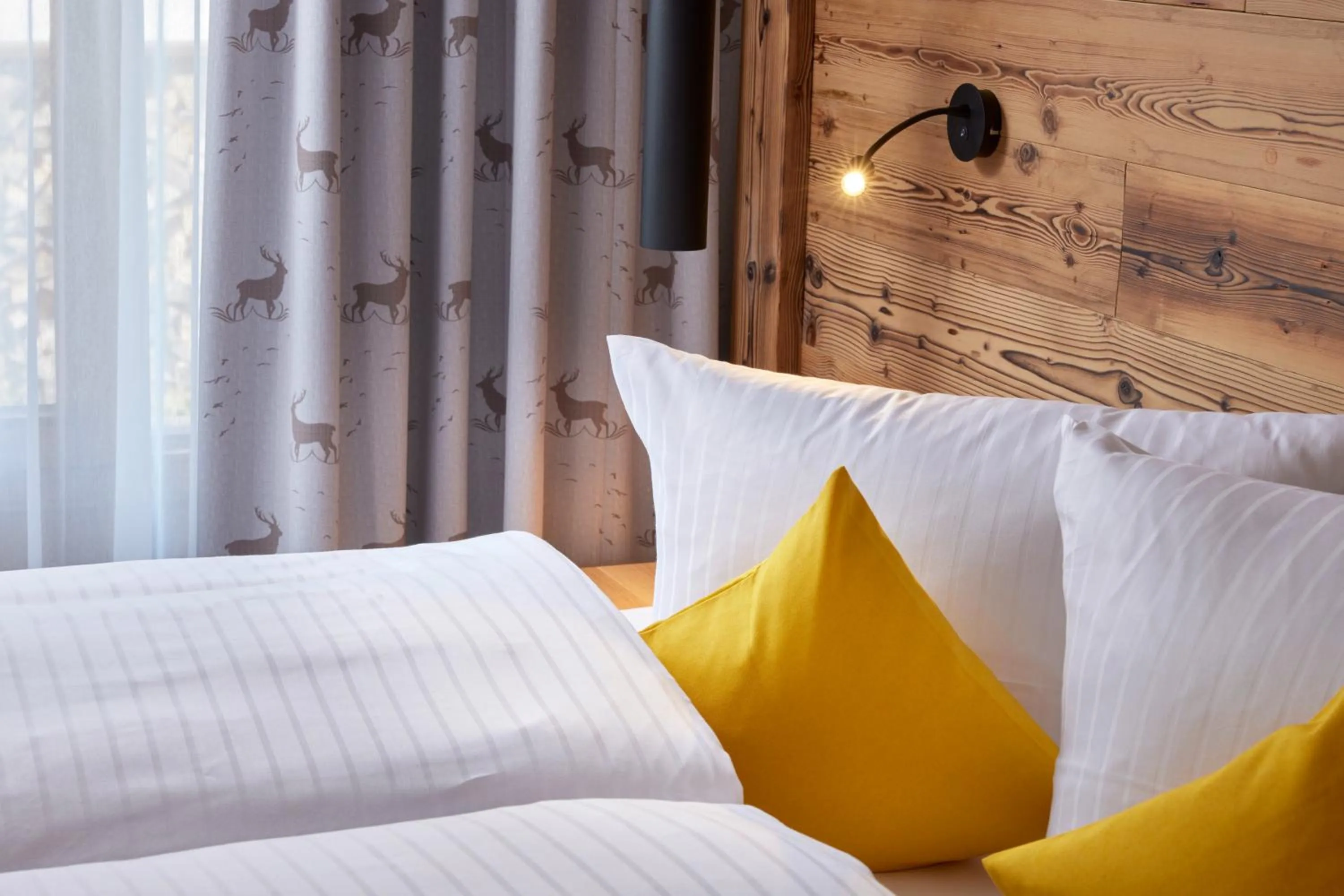 Bed in Maximilian Appartements