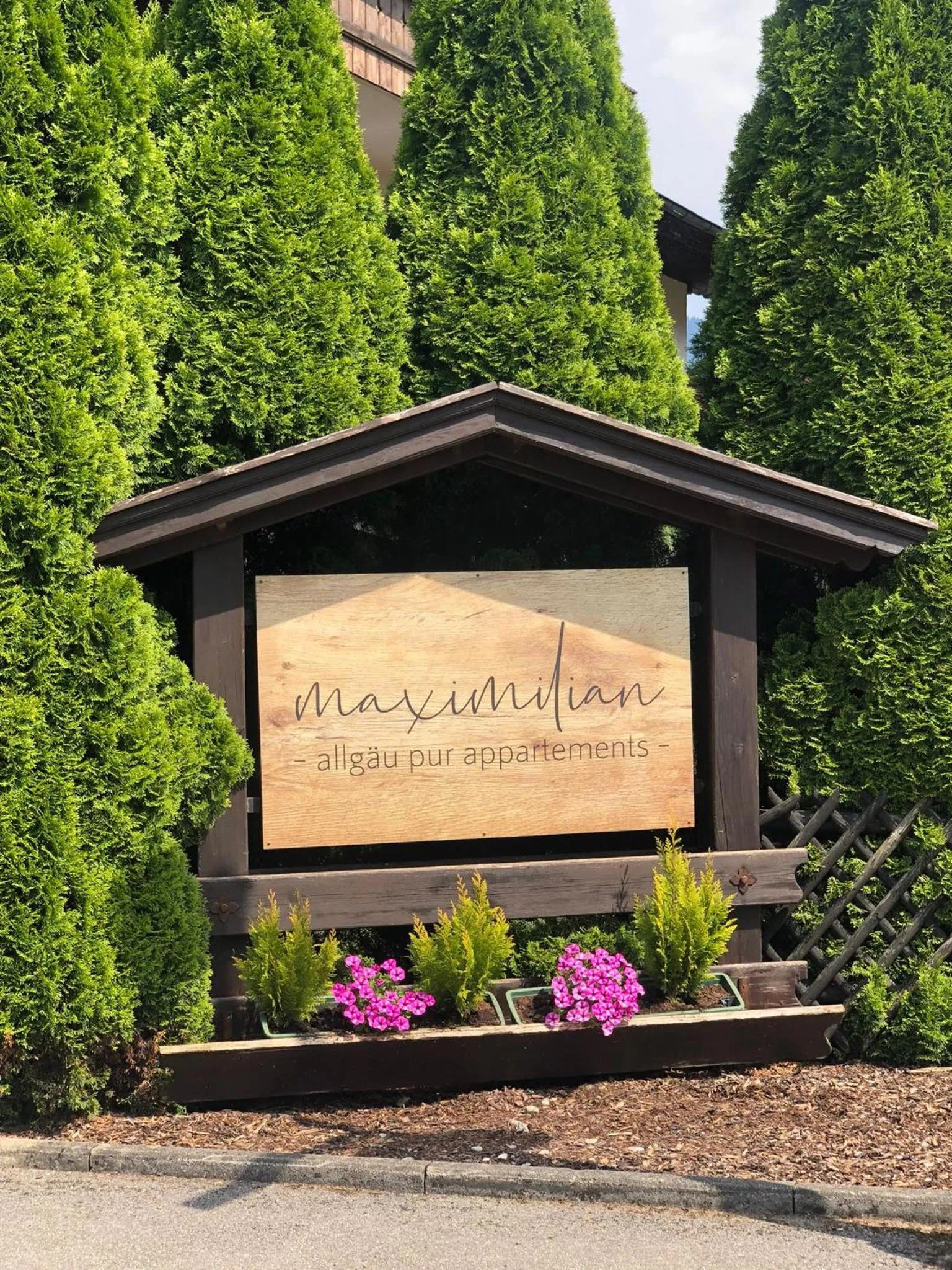 Property building in Maximilian Appartements