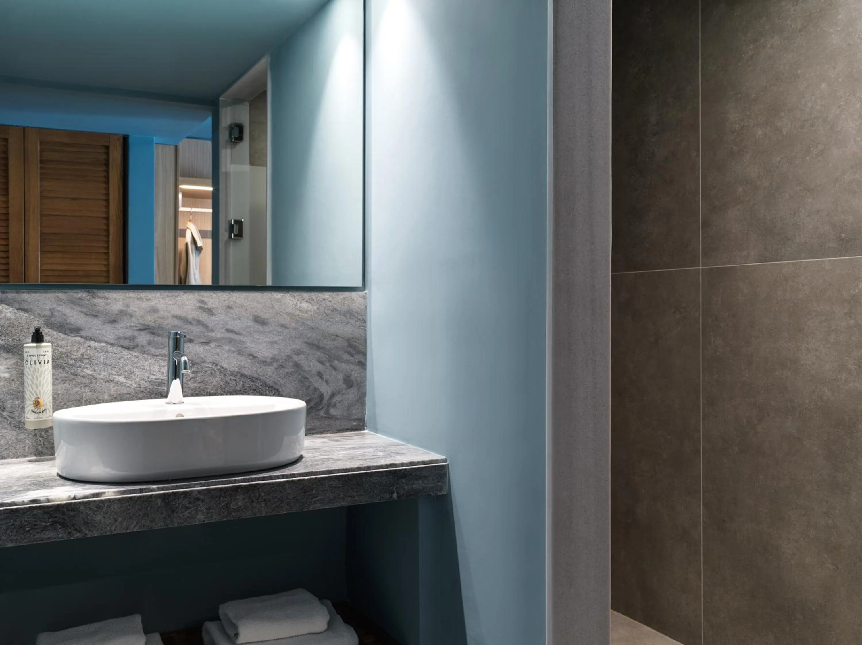 Bathroom in Kalamaki Beach Resort