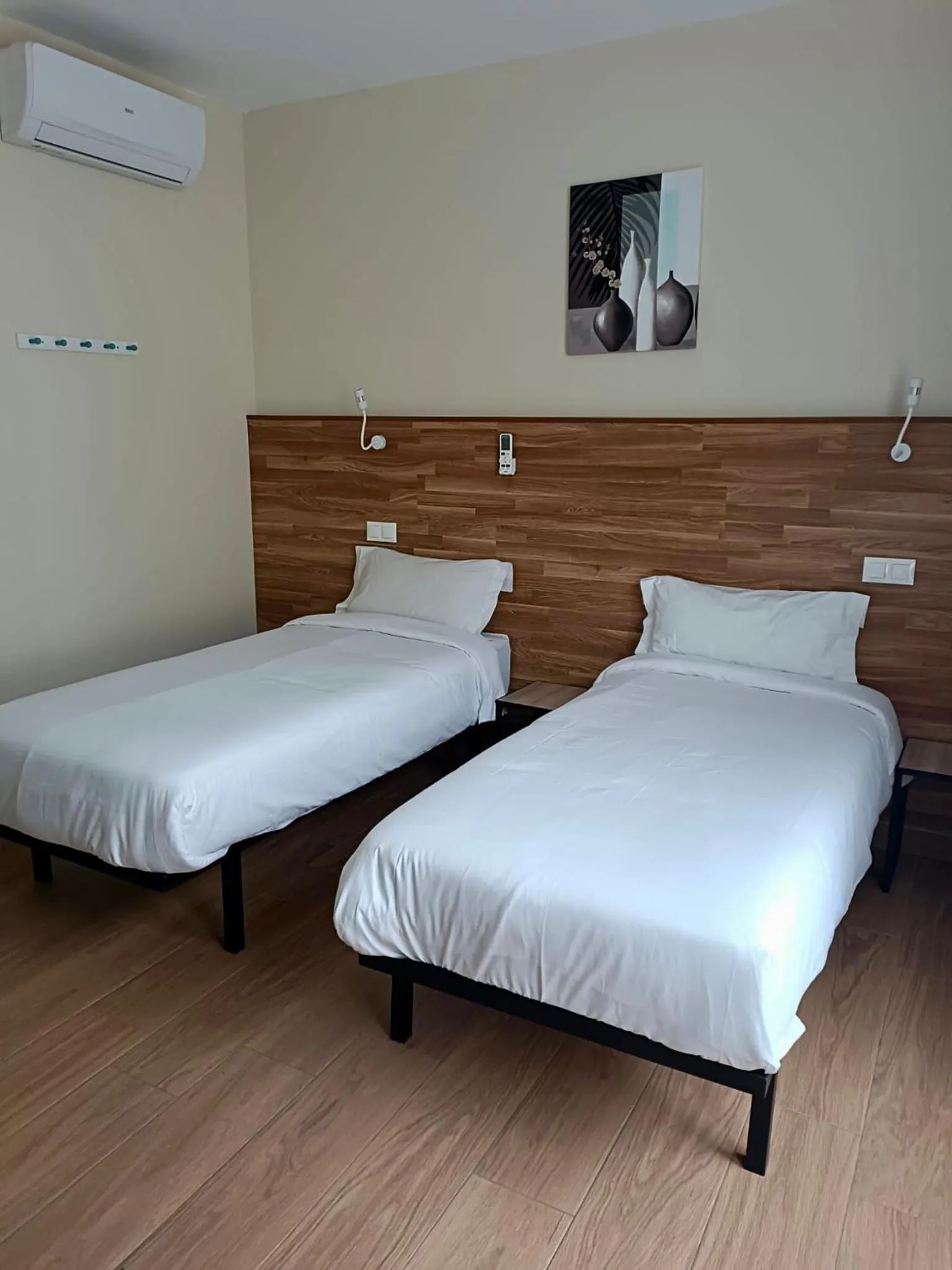 Bed in Apartahotel Golden Alcalá