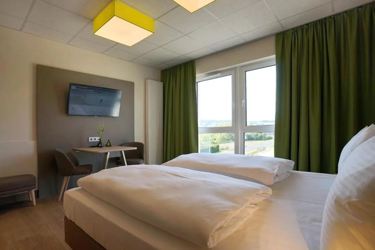 Bed in Mainfranken Motel - Anreise rund um die Uhr - Neueröffnung 2023