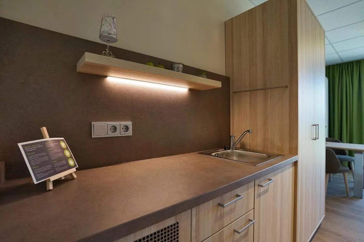 Kitchen or kitchenette in Mainfranken Motel - Anreise rund um die Uhr - Neueröffnung 2023