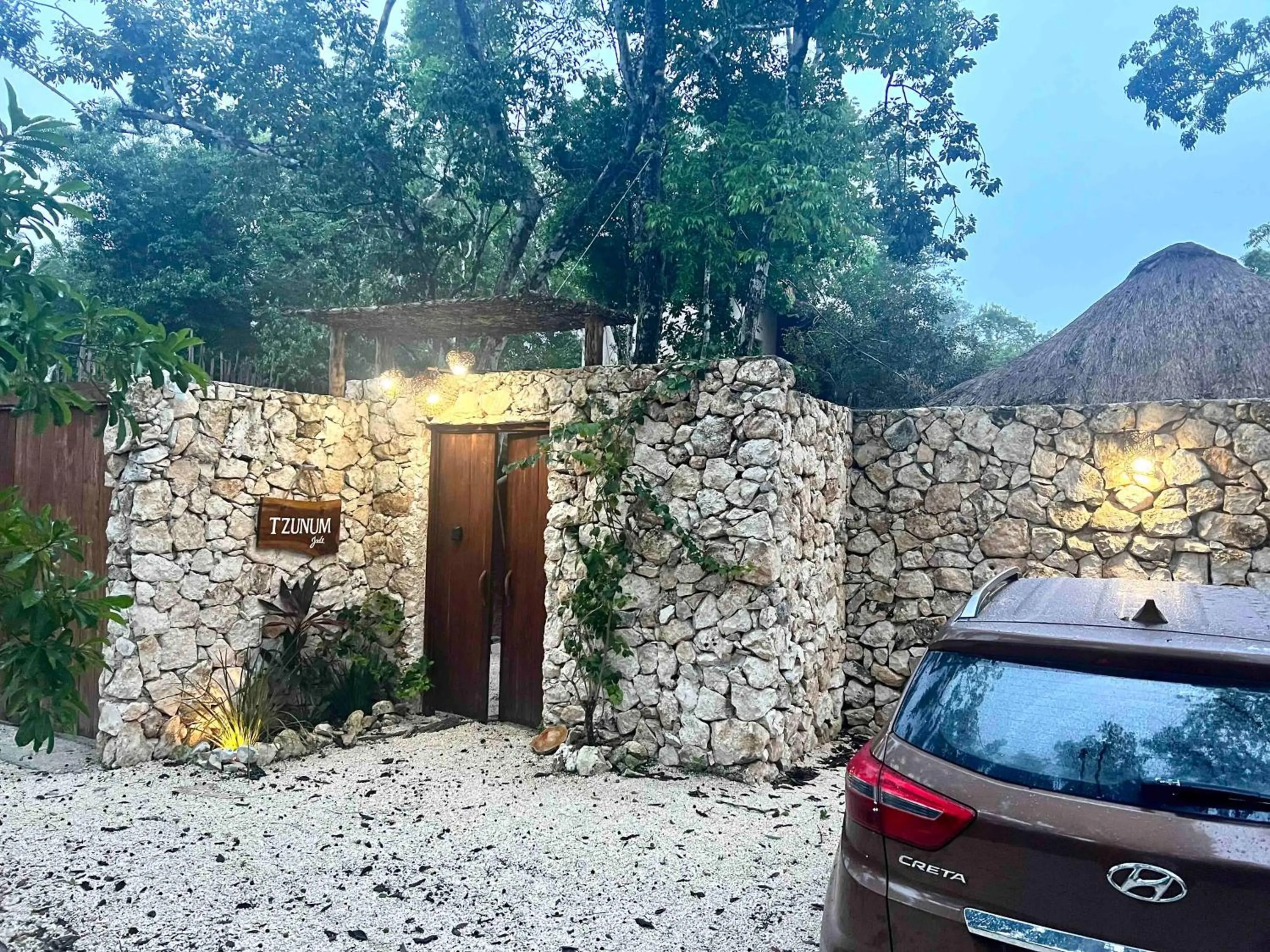 Property building in Lodge Tzunum Jade