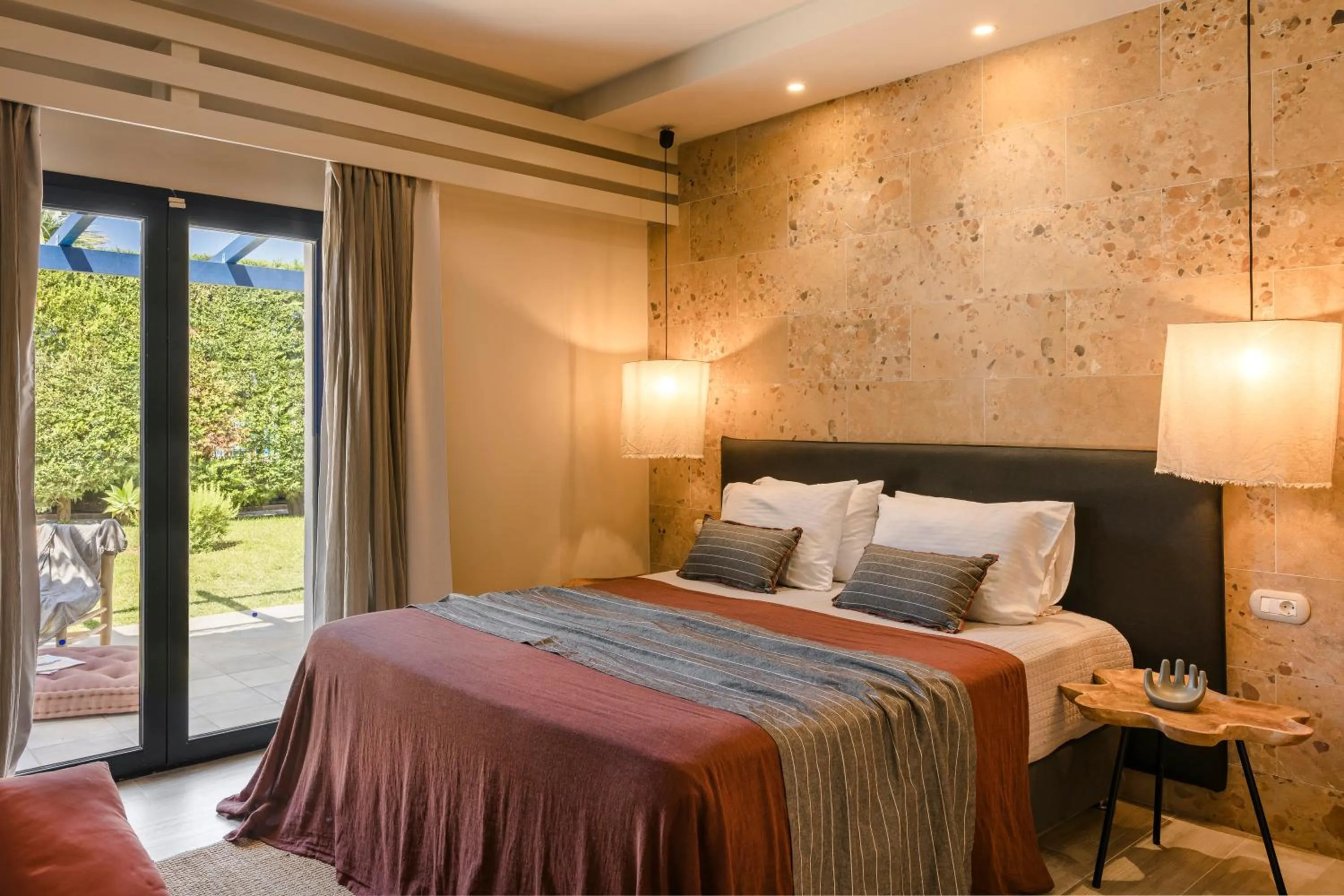 Bed in Avithos Resort Hotel