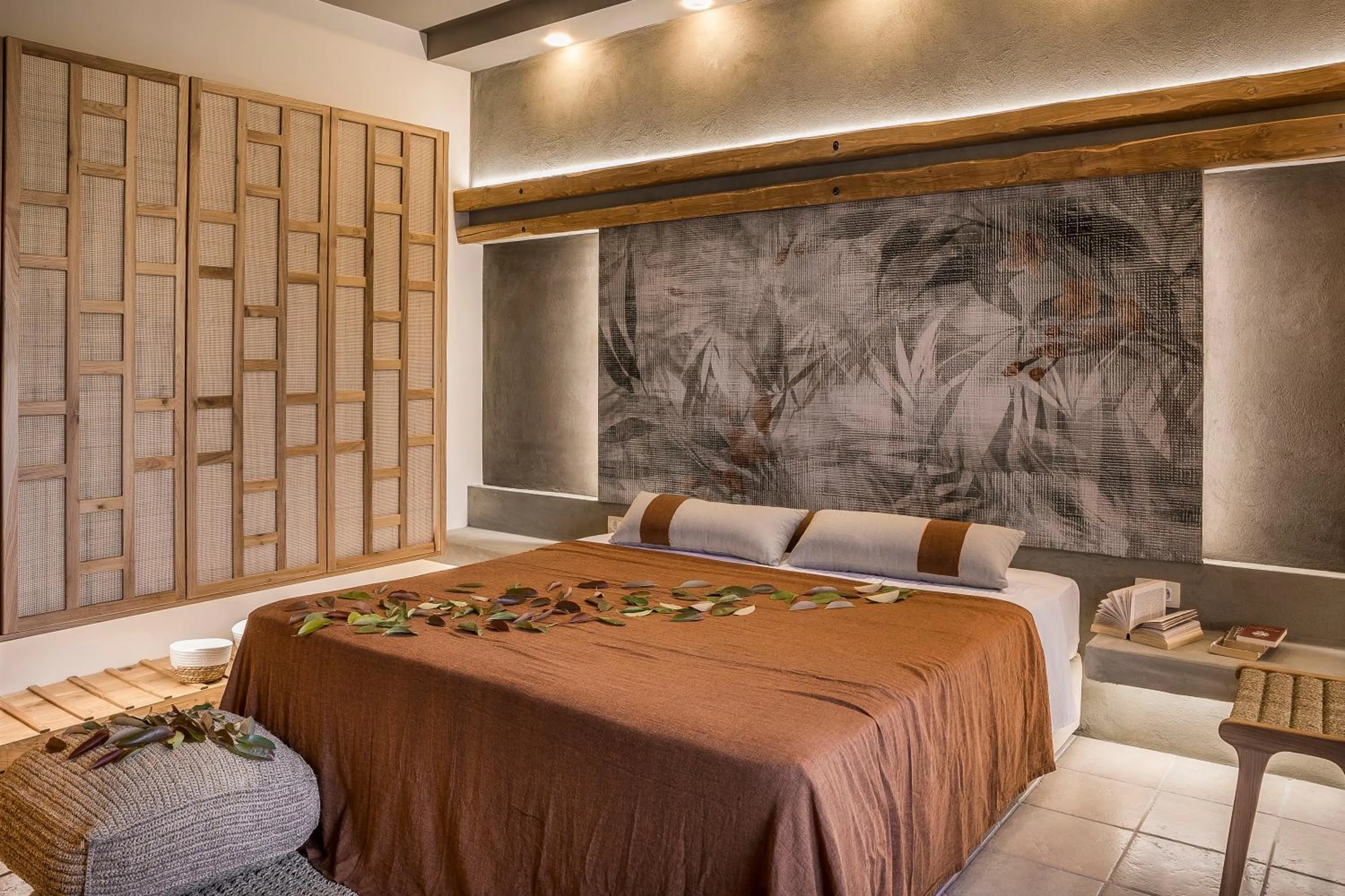 Bed in Avithos Resort Hotel