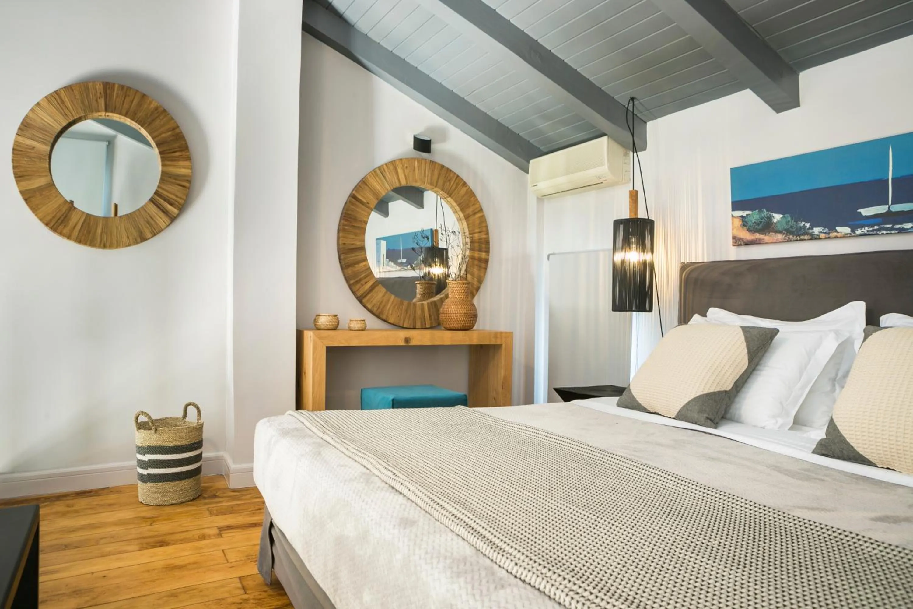 Bed in Avithos Resort Hotel