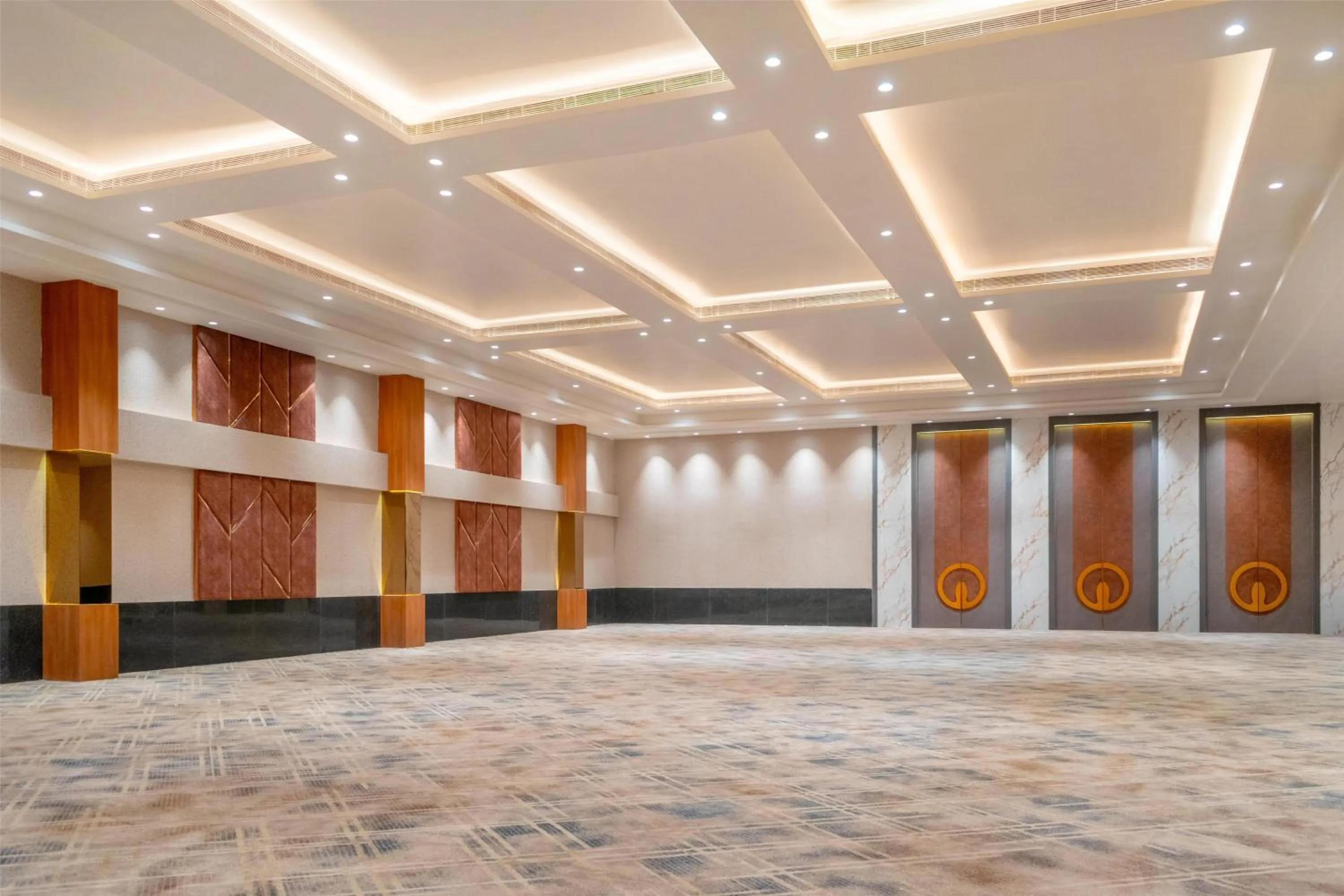 Banquet/Function facilities in D Square Statue of Unity Kevadia, a member of Radisson Individuals