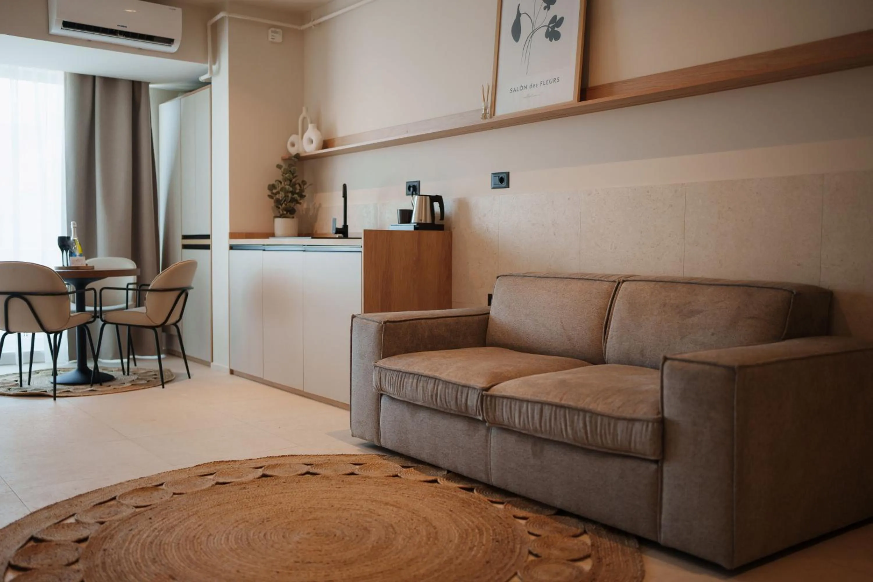 Kitchen or kitchenette in Alezzi Infinity Aparthotel & Spa