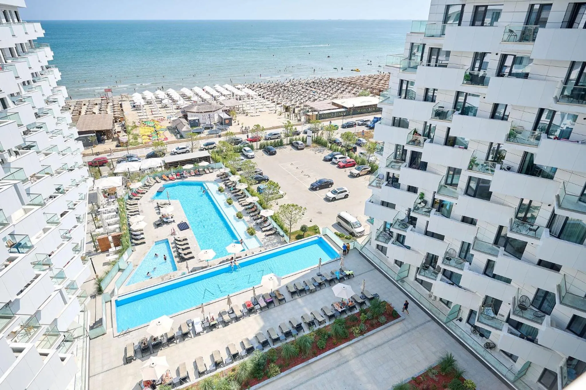 Property building in Alezzi Infinity Aparthotel & Spa