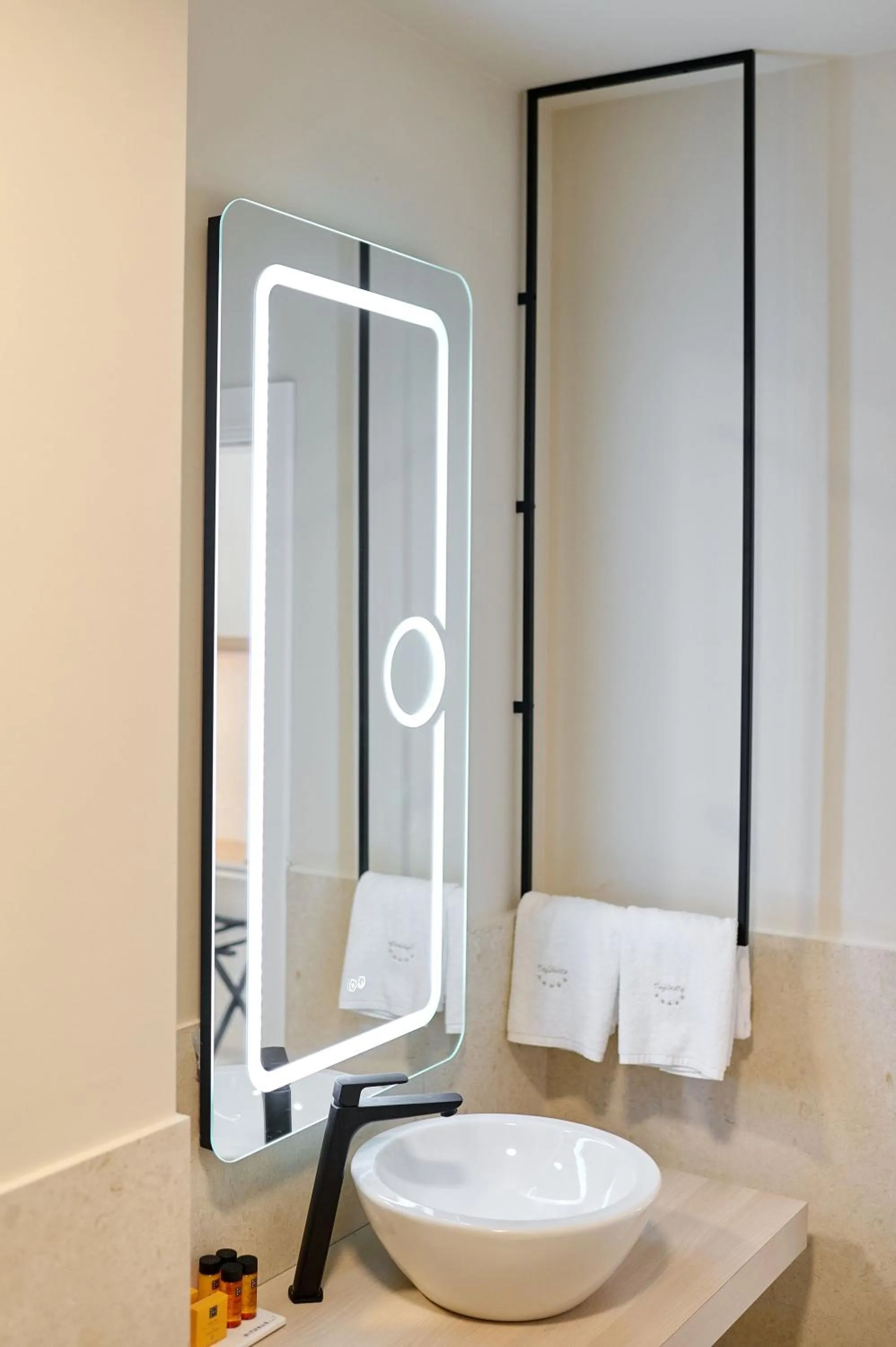 Bathroom in Alezzi Infinity Aparthotel & Spa