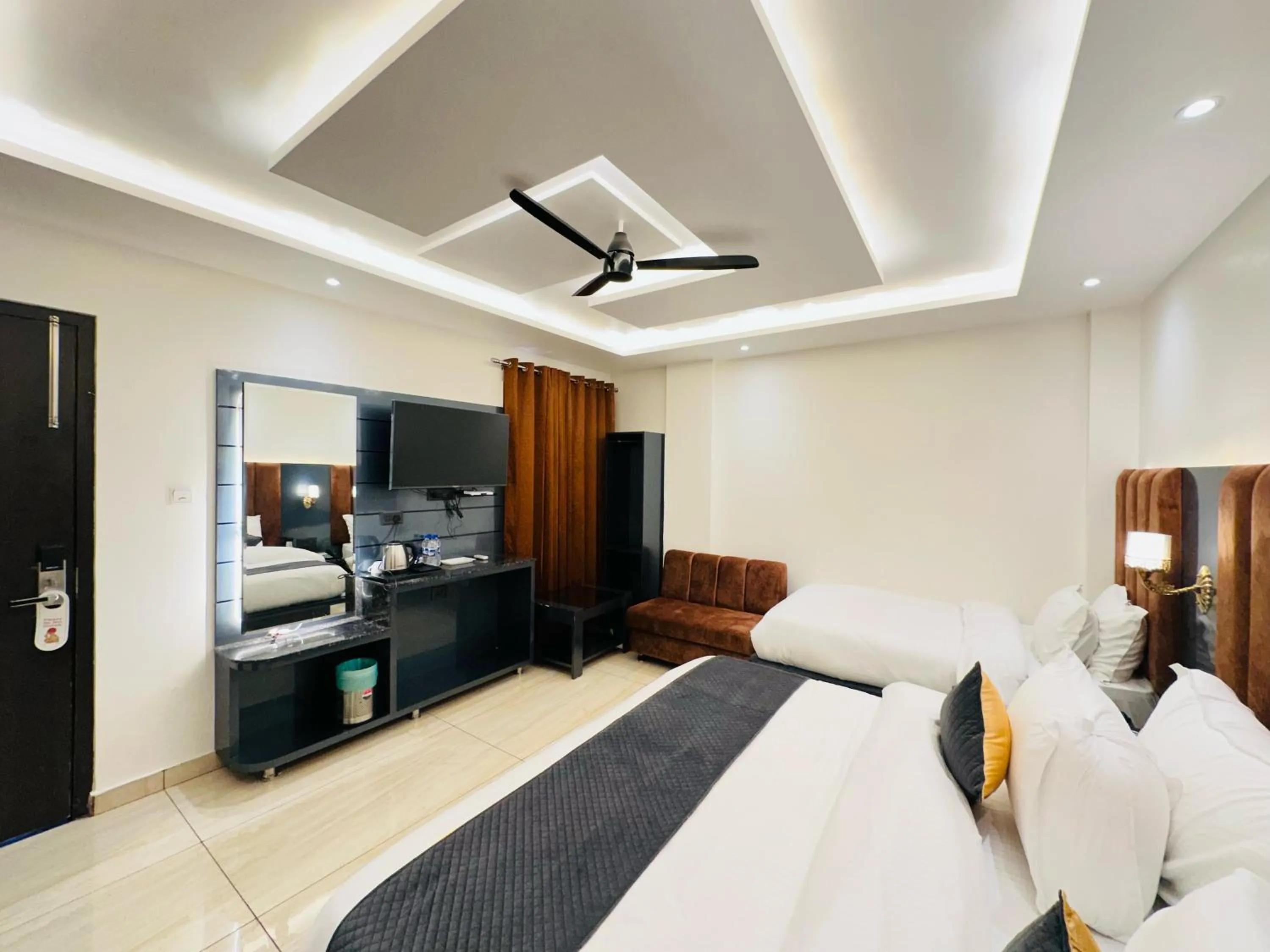 Bed in Hotel The Vaishvik