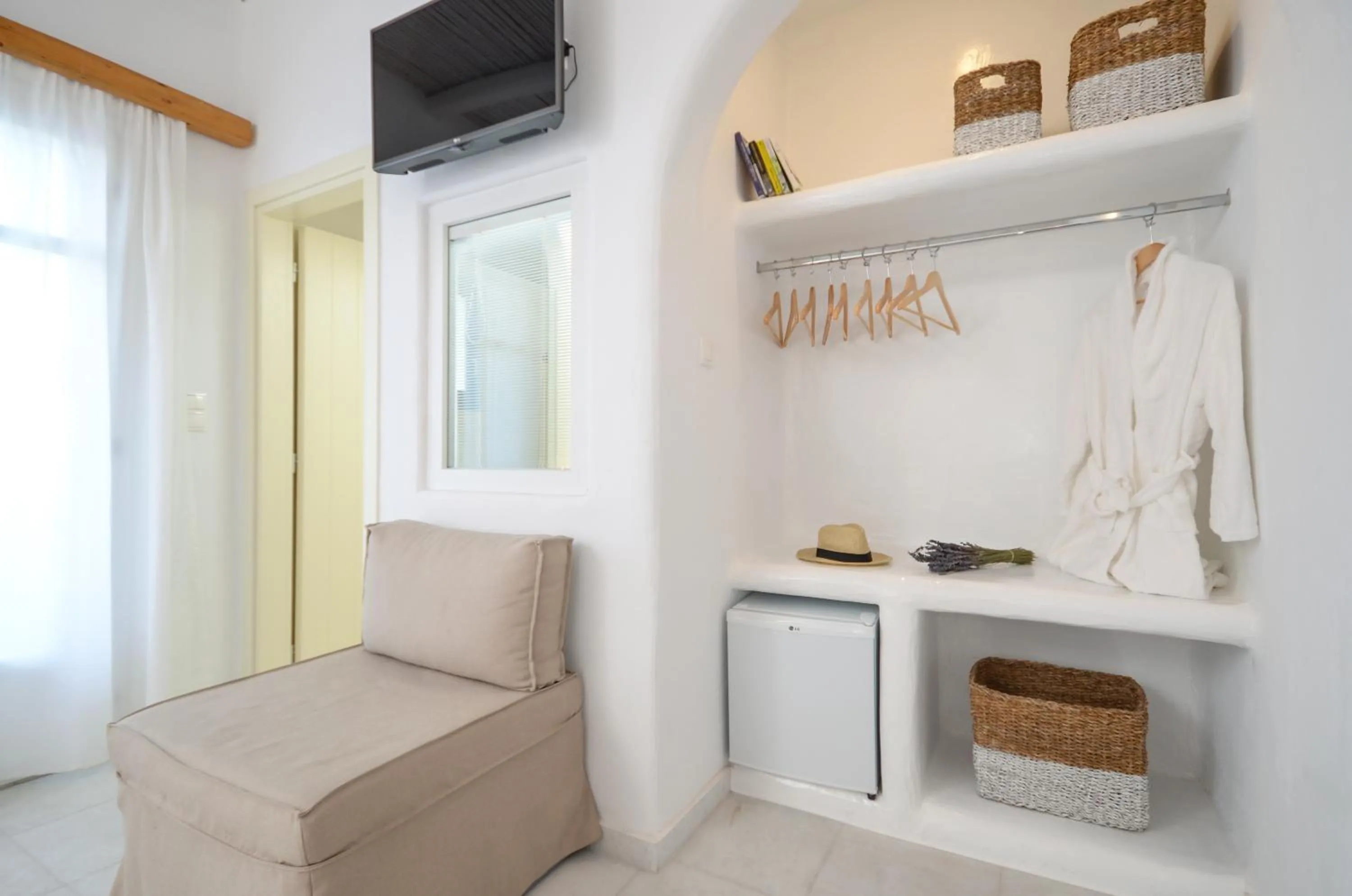 TV and multimedia in Galini Hotel