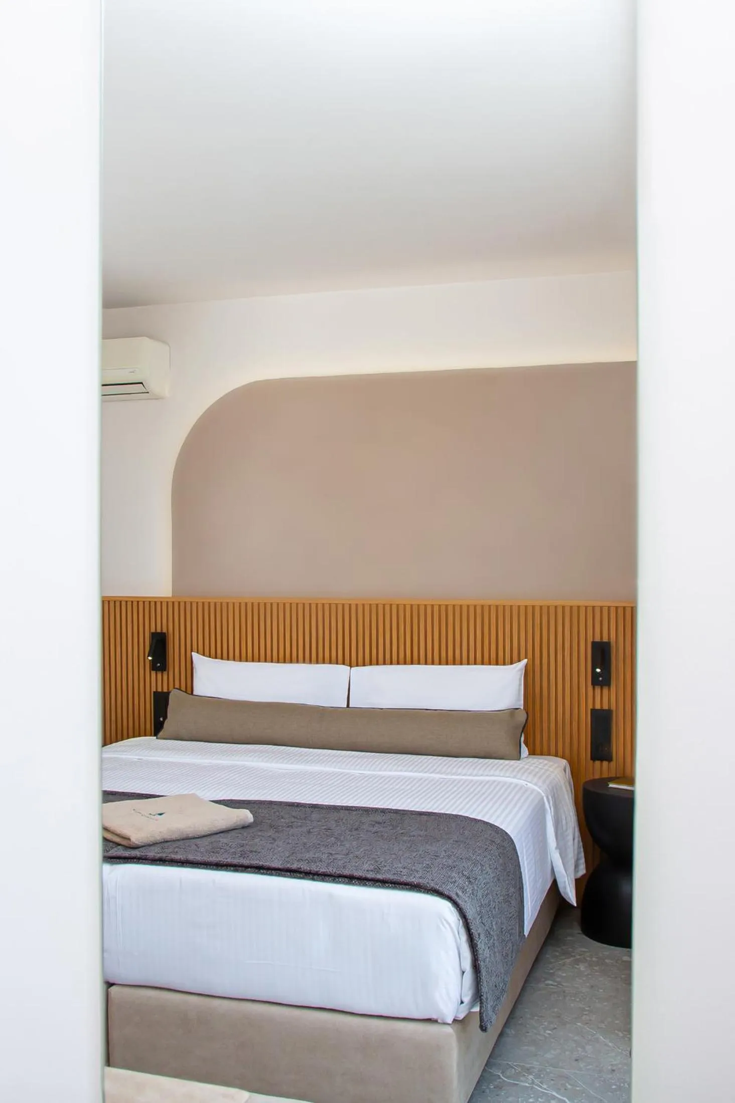 Bedroom, Bed in Aeolos Beach Resort