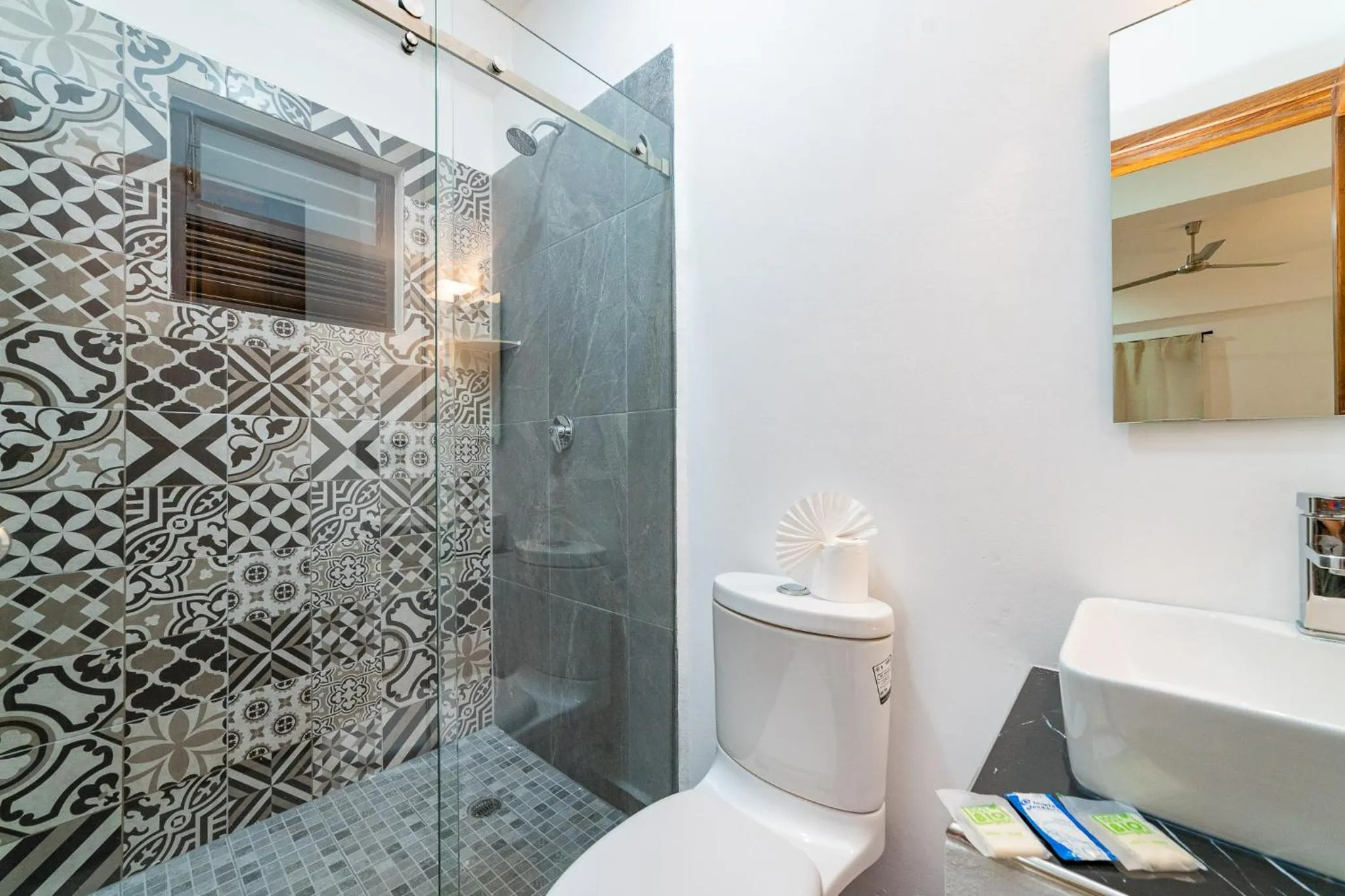 Bathroom in Mi Querida Maribel Hotel