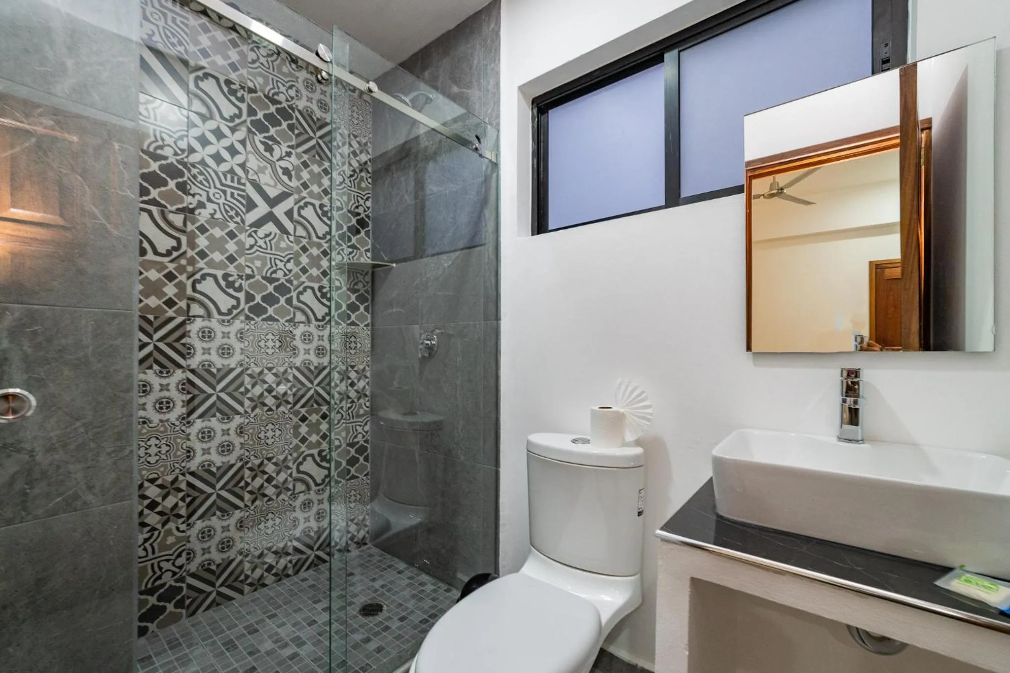 Shower in Mi Querida Maribel Hotel