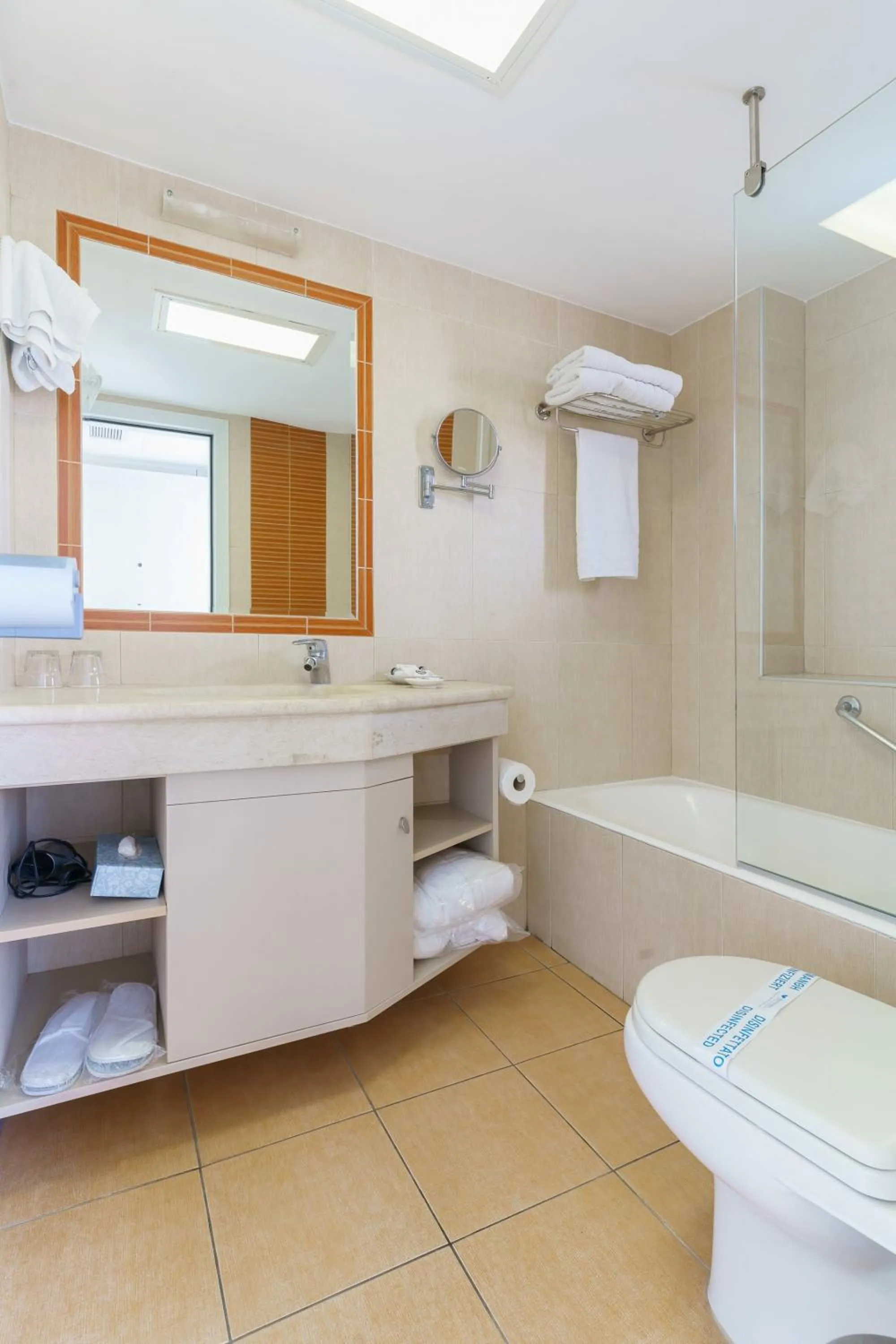 Toilet in Pearl Beach