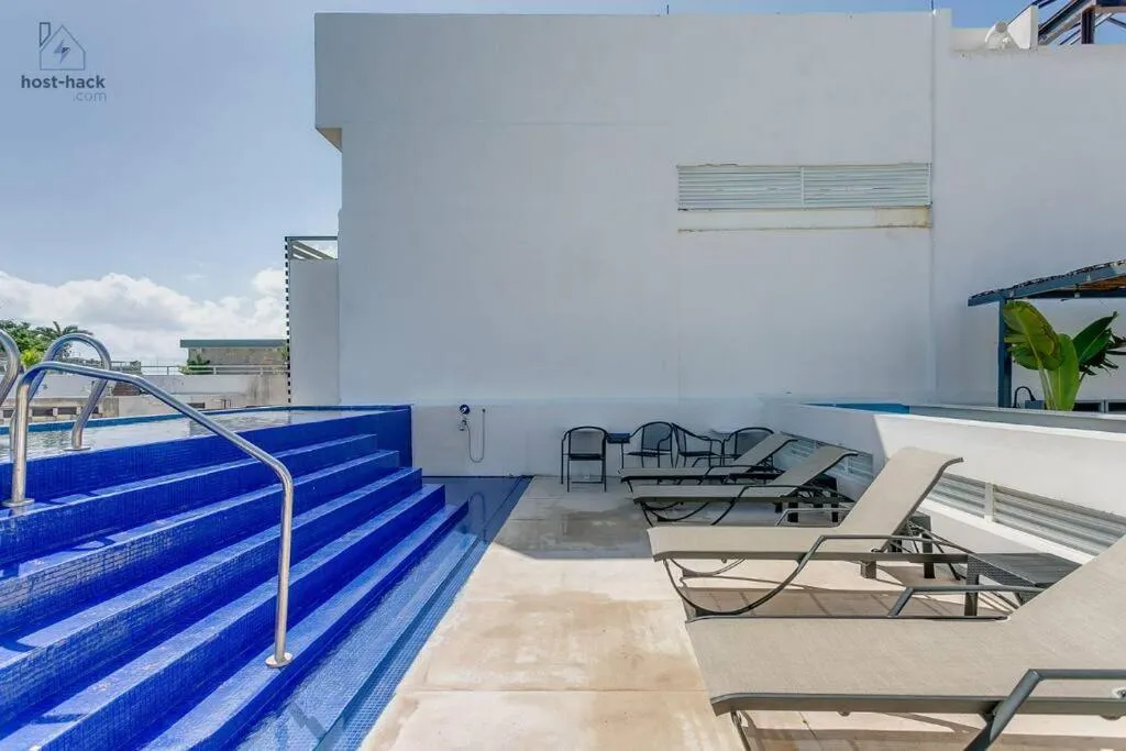 Swimming pool in Danzamar 1B with Pool & Rooftop near Mamitas beach