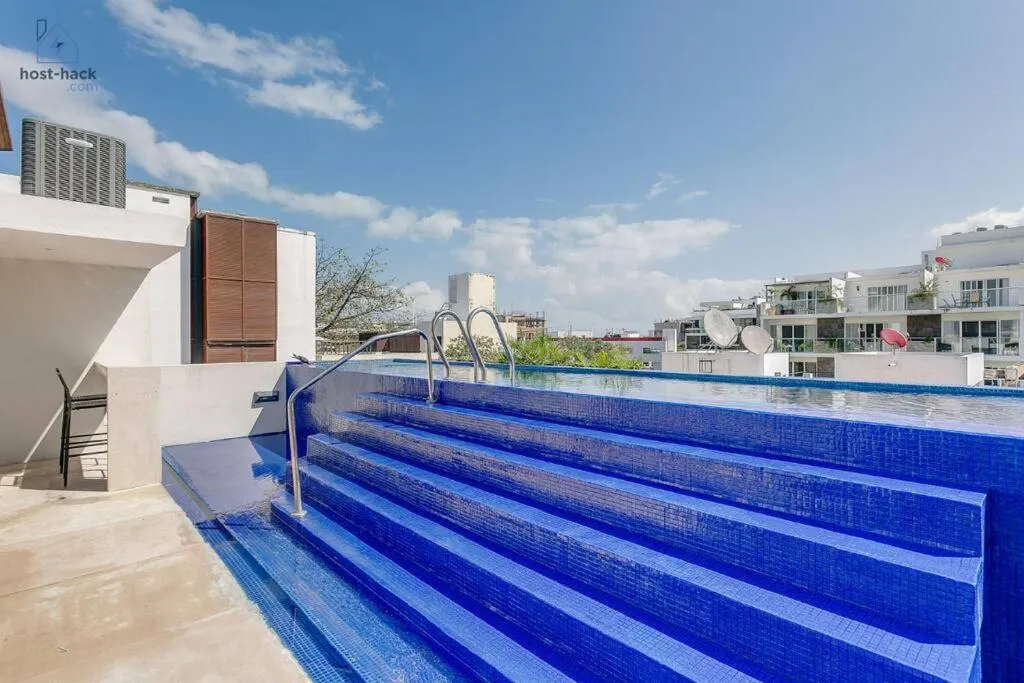 Swimming pool in Danzamar 1B with Pool & Rooftop near Mamitas beach