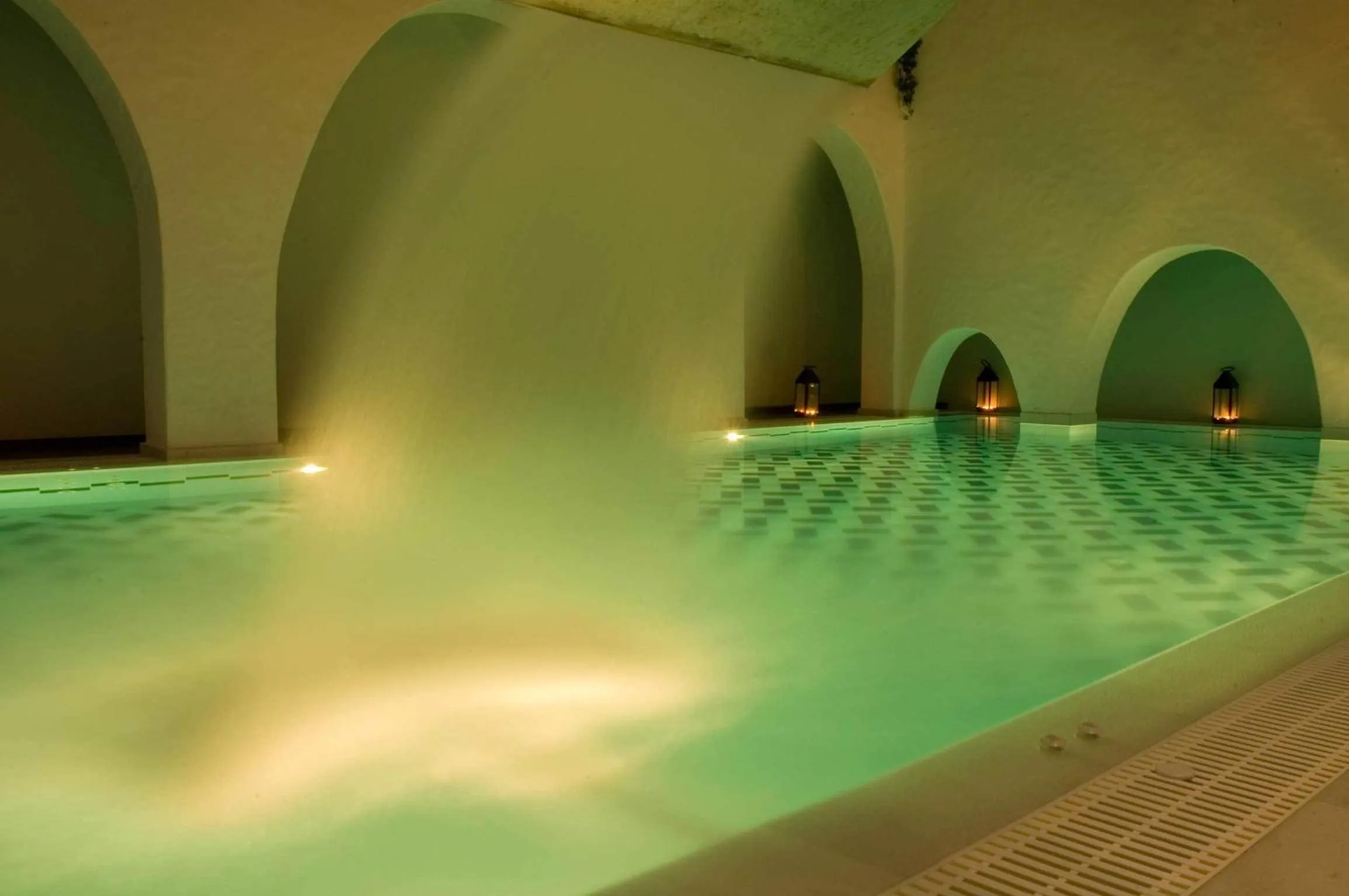 Shower in Aegialis Hotel & Spa