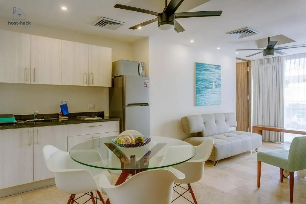 Kitchen or kitchenette in Dpto a 5 min de la Playa con Piscina y Rooftop