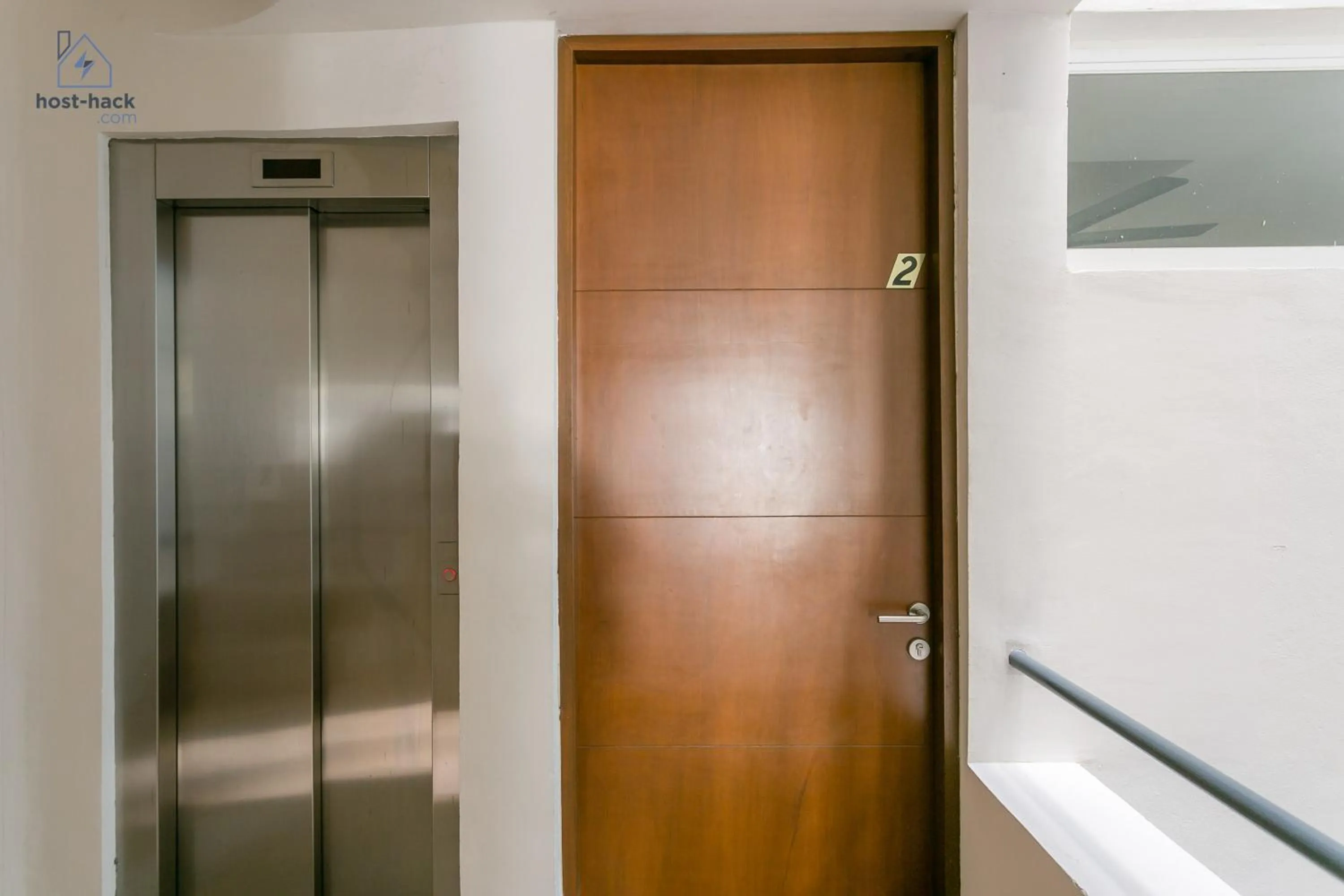 elevator in Aptartment with Patio, Rooftop & Pool Close to the Beach - Danzamar 2