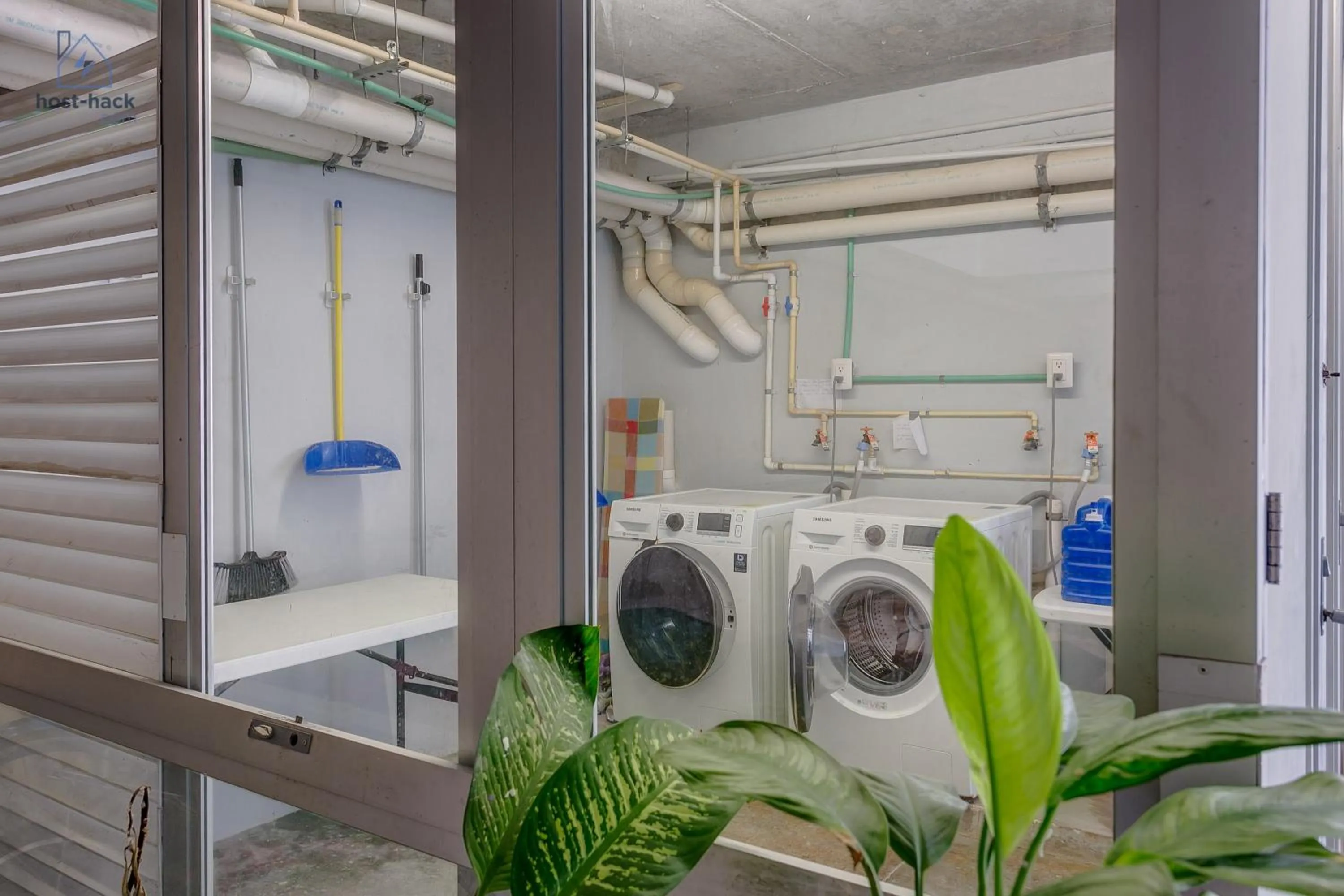 washing machine in Aptartment with Patio, Rooftop & Pool Close to the Beach - Danzamar 2