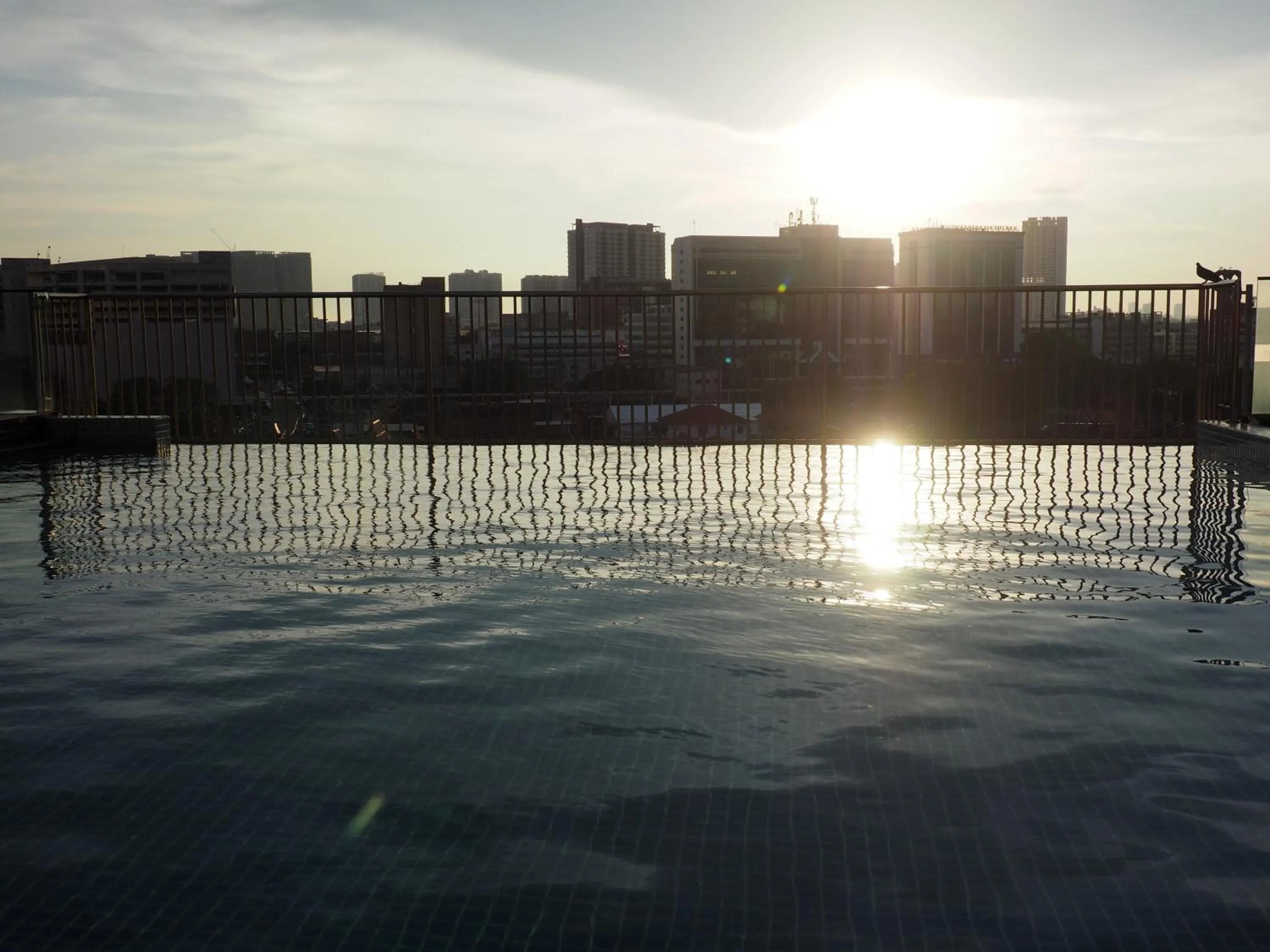 Swimming pool in Amanjiwa 99R