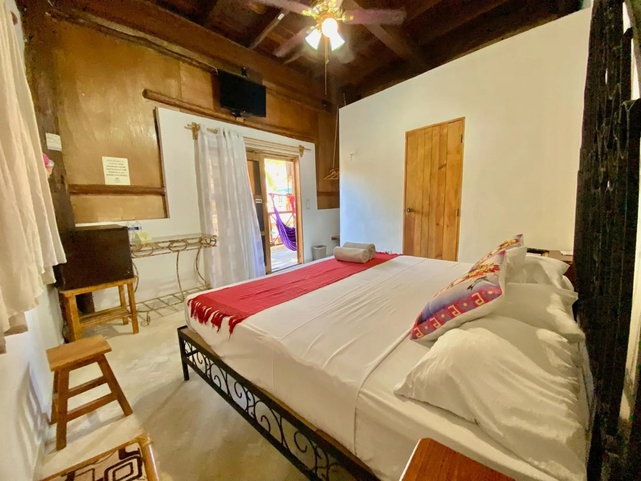 Photo of the whole room, Bed in Cabañas Frida