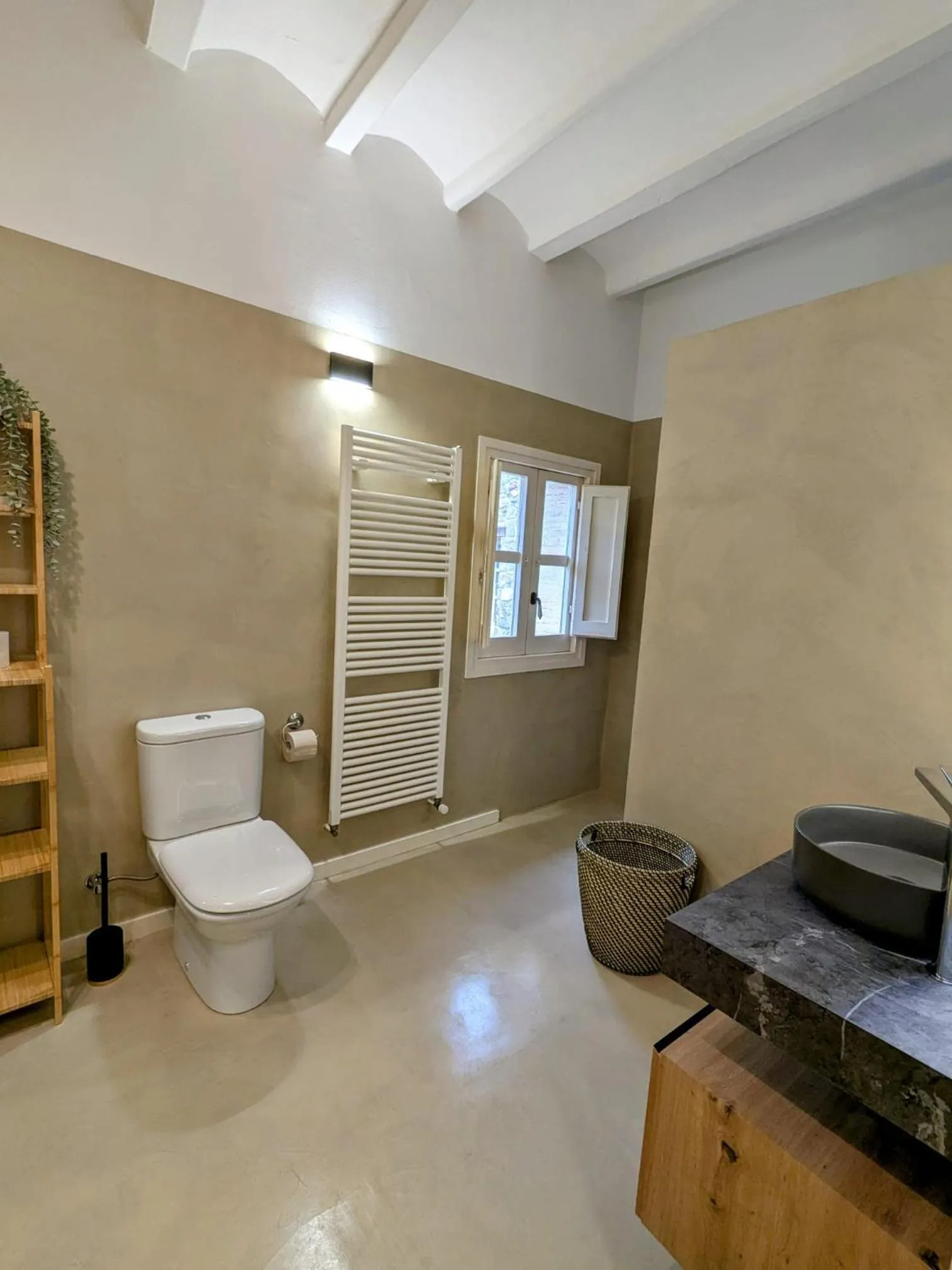 Toilet in B&B Can Jan