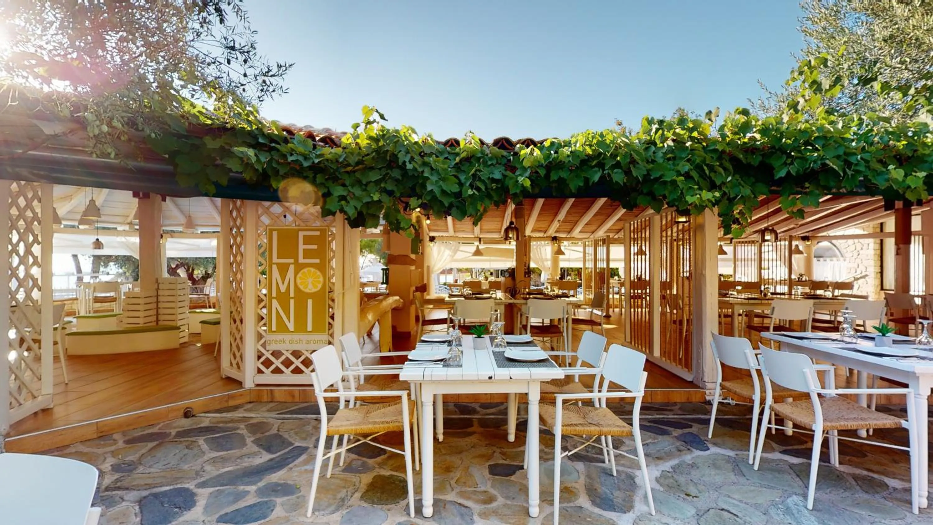 Restaurant/places to eat in Acrotel Athena Pallas & Residence