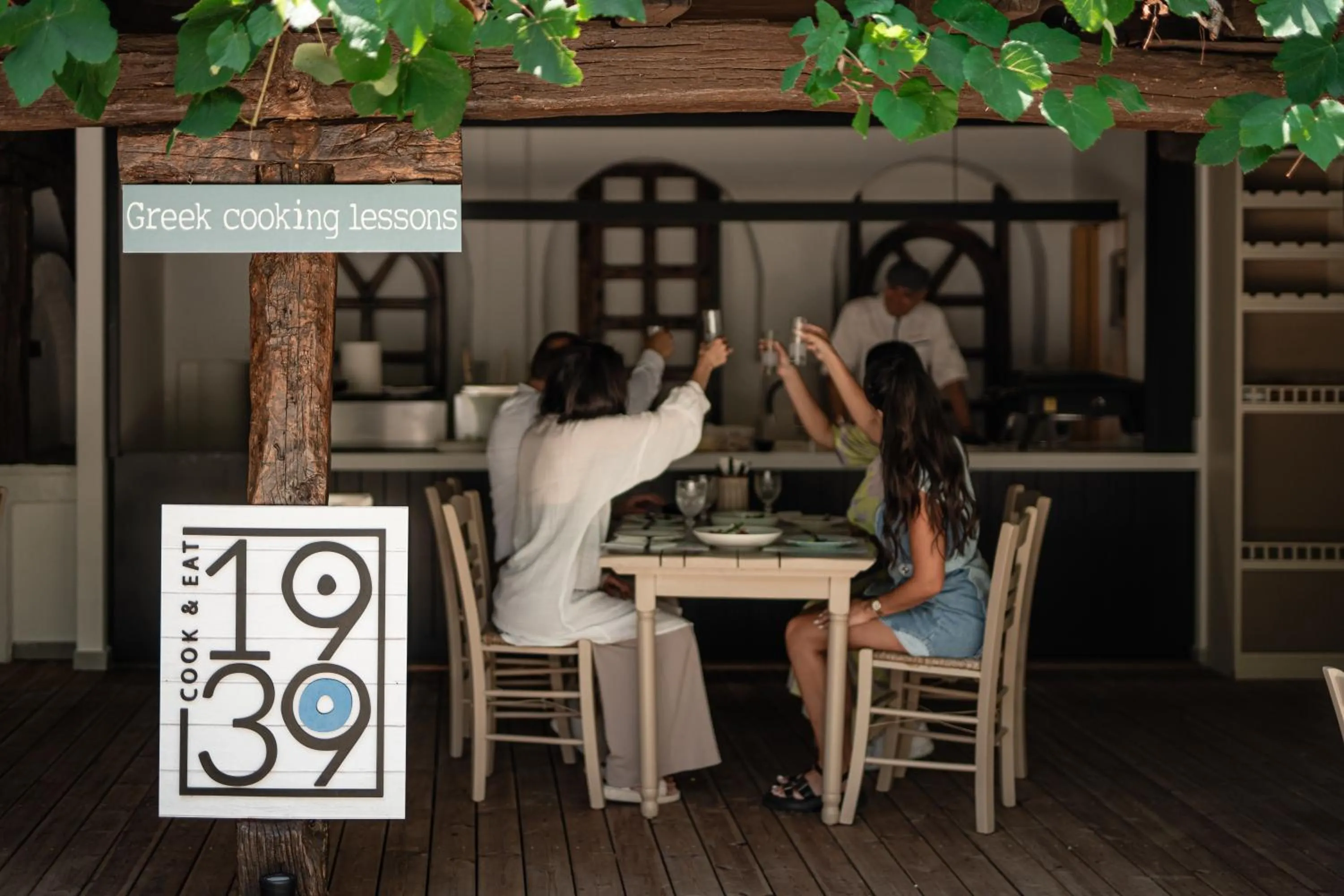 Restaurant/places to eat in Acrotel Athena Pallas & Residence