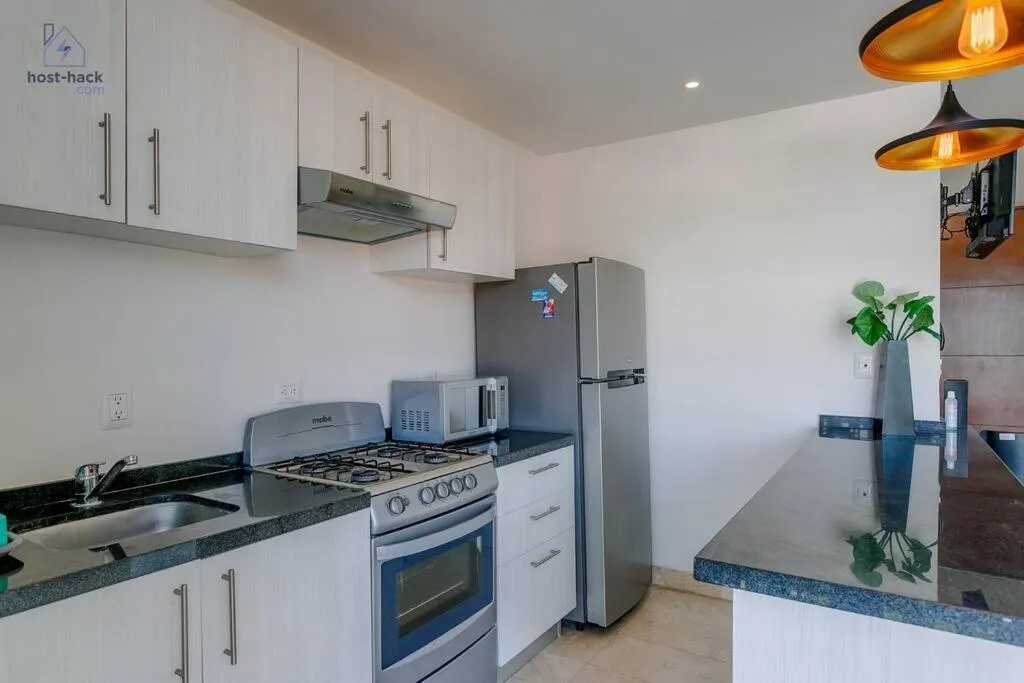 Kitchen or kitchenette in Danzamar 7, Modern Apartment 2 blocks away from 5th Avenue