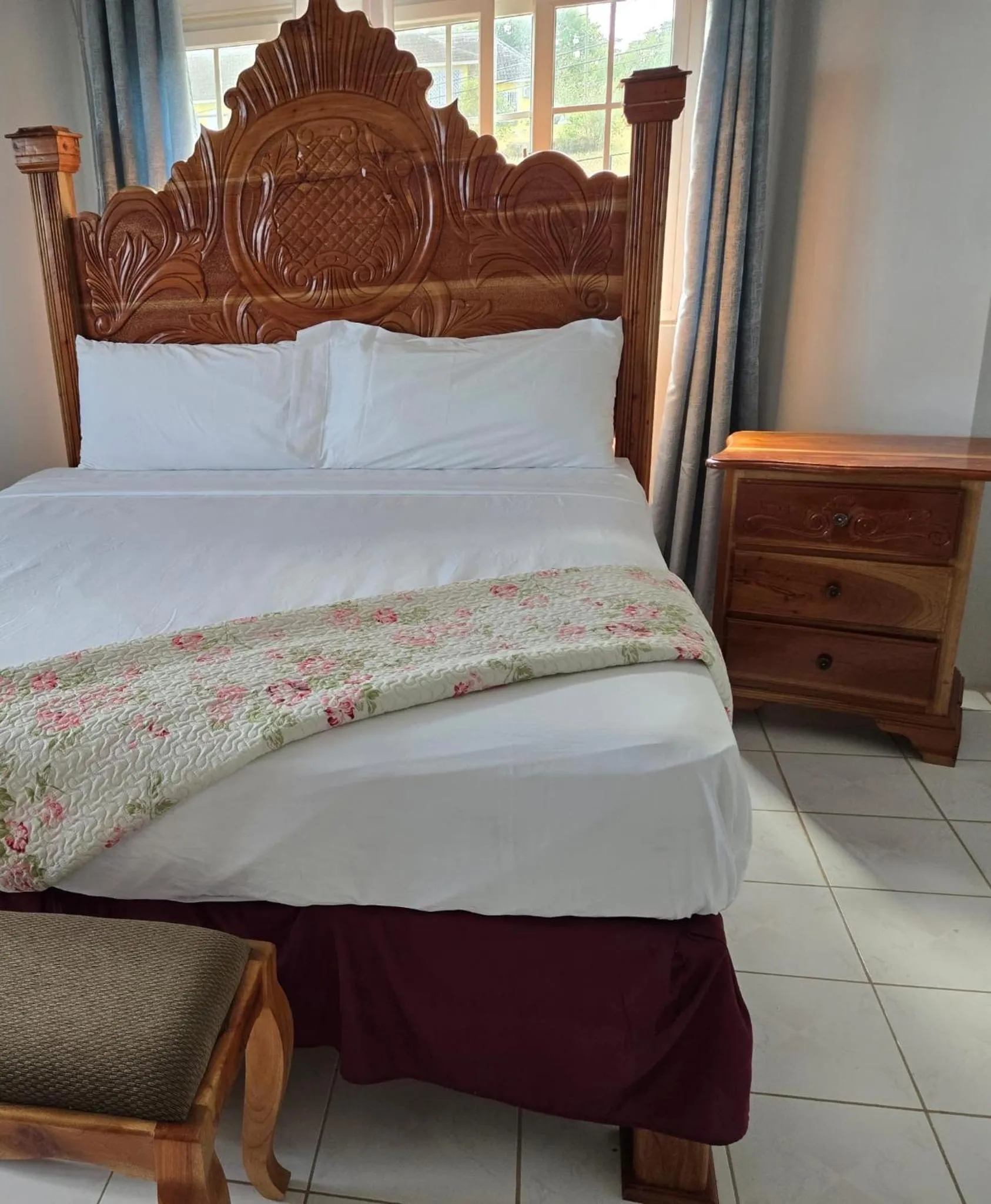 Bed in Poinciana House