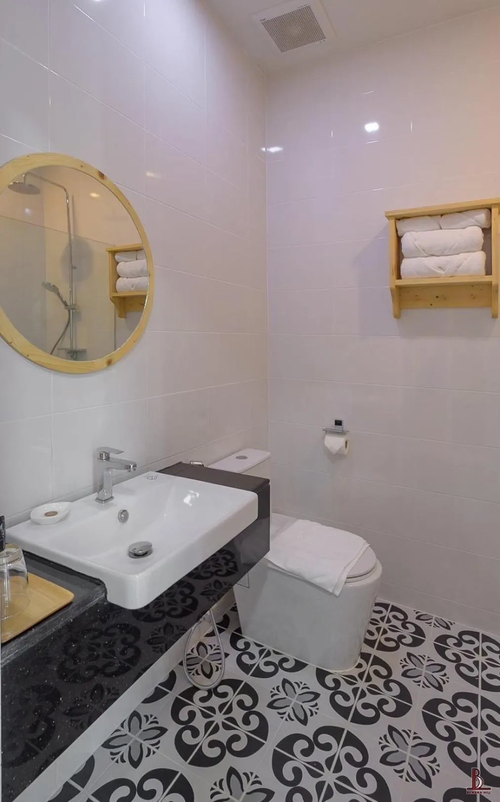 Shower in BananaHill