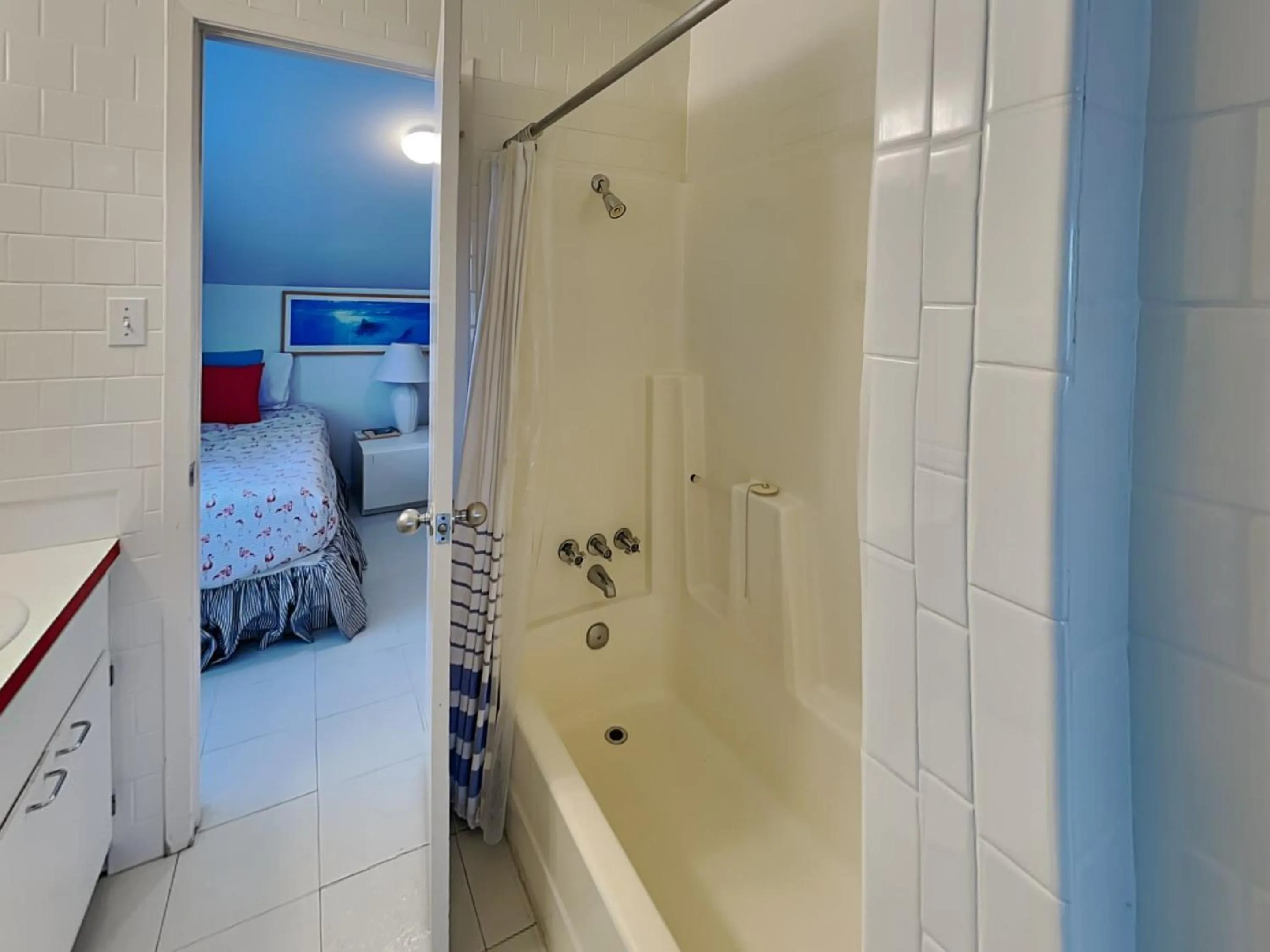 Bed in Shangri La La